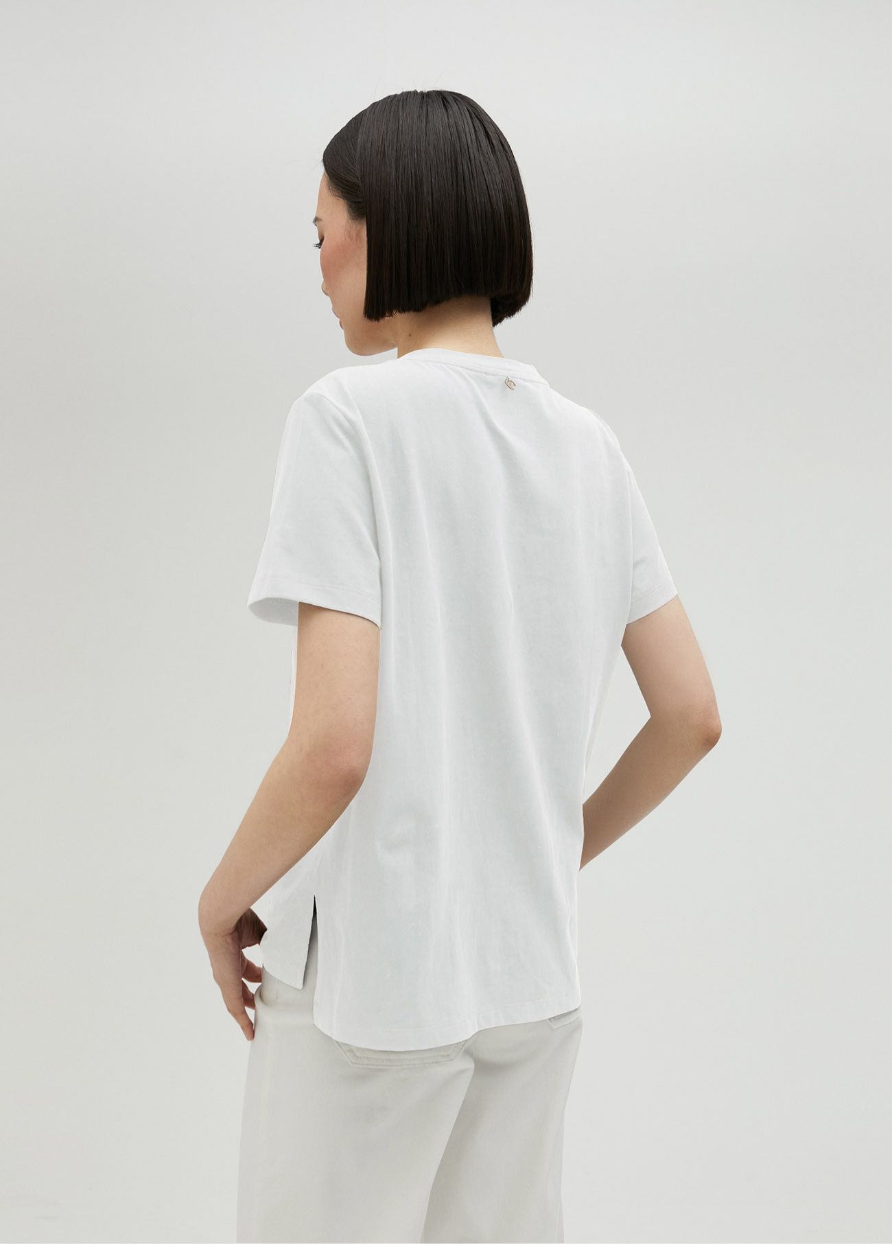 T-SHIRT MANGA CURTA 1981 - LOLA CASADEMUNT