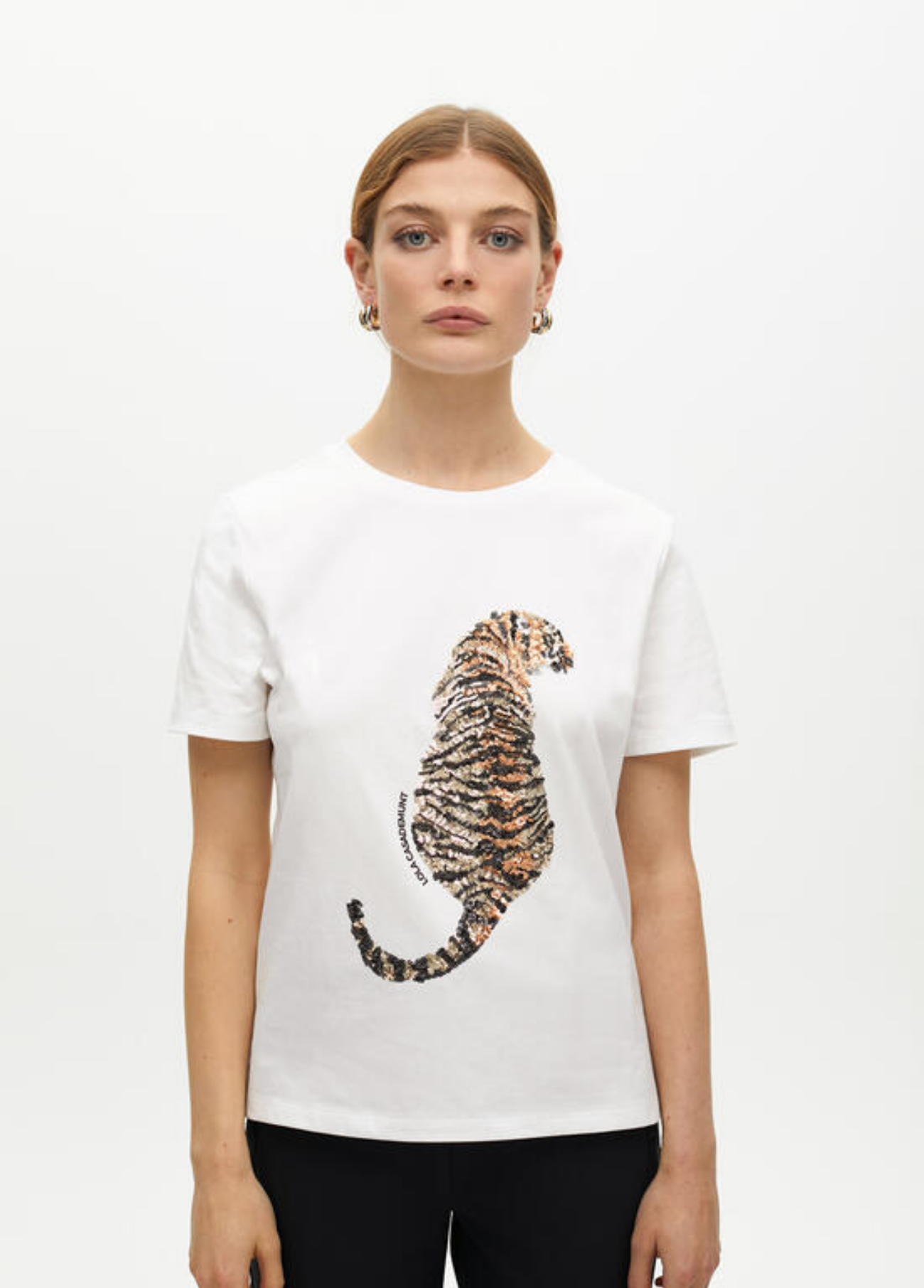 T-SHIRT COM APLICAÇÃO TIGRE EM LANTEJOULAS - LOLA CASADEMUNT