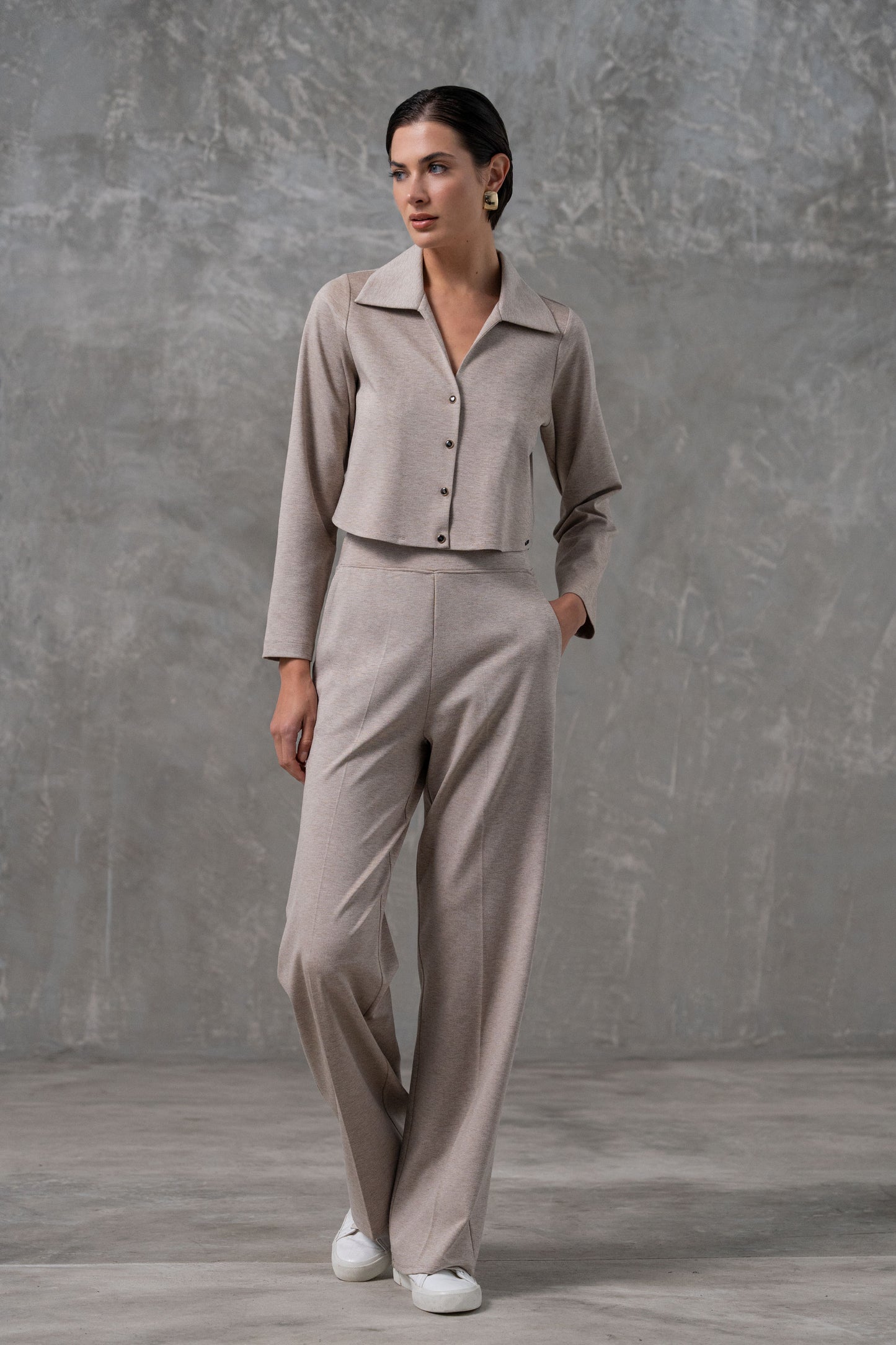 CALÇA FEMININA WIDE LEG CHAMPANHE EM MALHA - FERRACHE