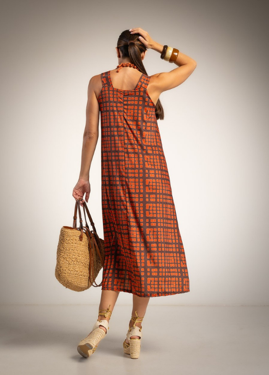 VESTIDO MIDI EM LYCRA SEM MANGAS COM CORTE EVASÉ - ALBANO'S