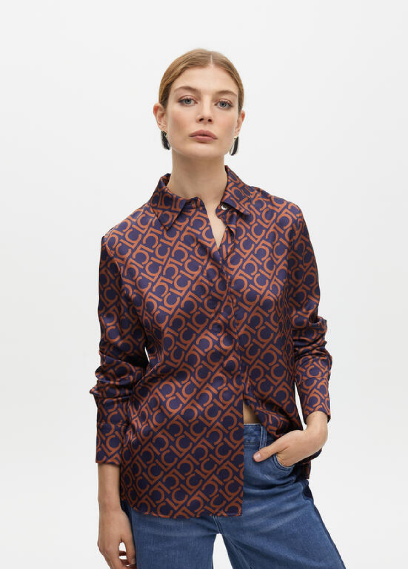 CAMISA ACETINADA ESTAMPADA MANGA COMPRIDA - LOLA CASADEMUNT
