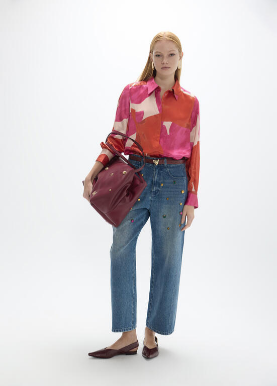 JEANS COM LAVAGEM MÉDIA E PEDRARIAS MULTICOLOR MAITE - LOLA CASADEMUNT