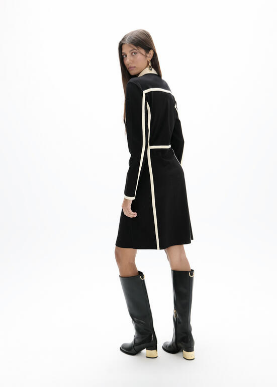 VESTIDO DE MALHA TIPO CHANNEL EM PRETO E BRANCO - LOLA CASADEMUNT