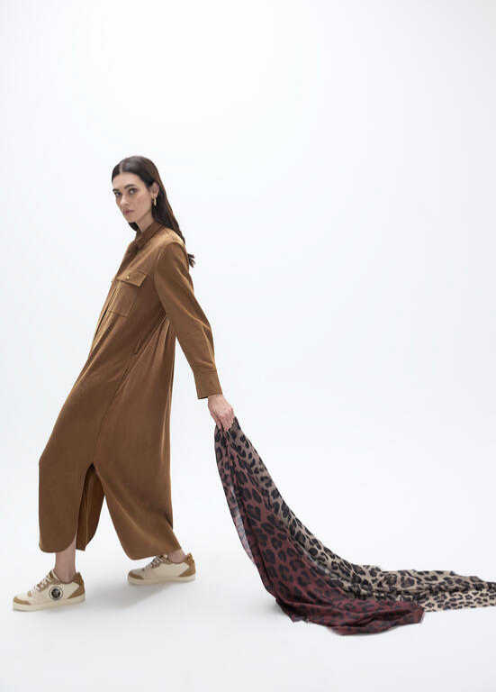 ECHARPE ANIMAL PRINT COM DEGRADÊ DE TONS - LOLA CASADEMUNT