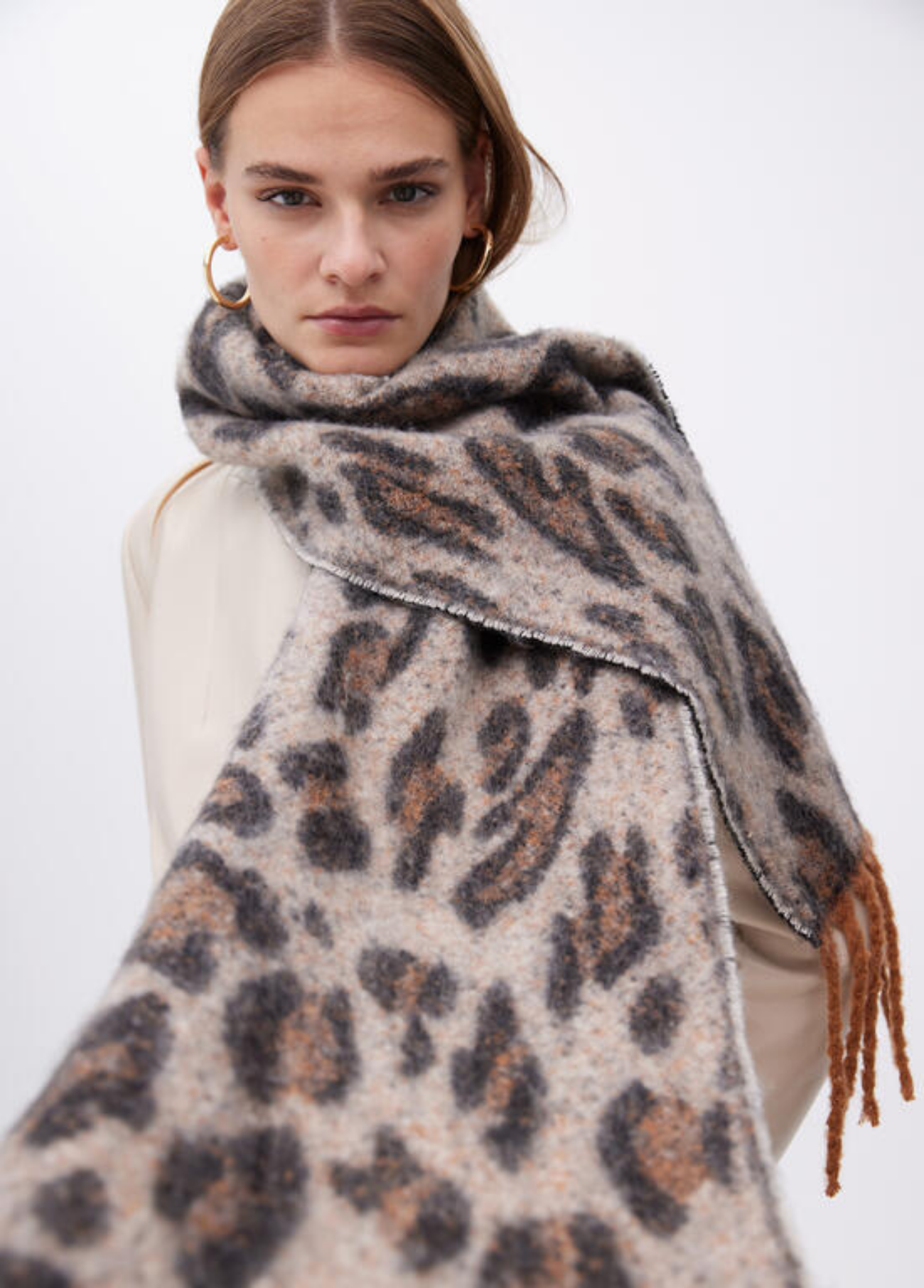 CACHECOL ANIMAL PRINT COM FRANJAS - LOLA CASADEMUNT