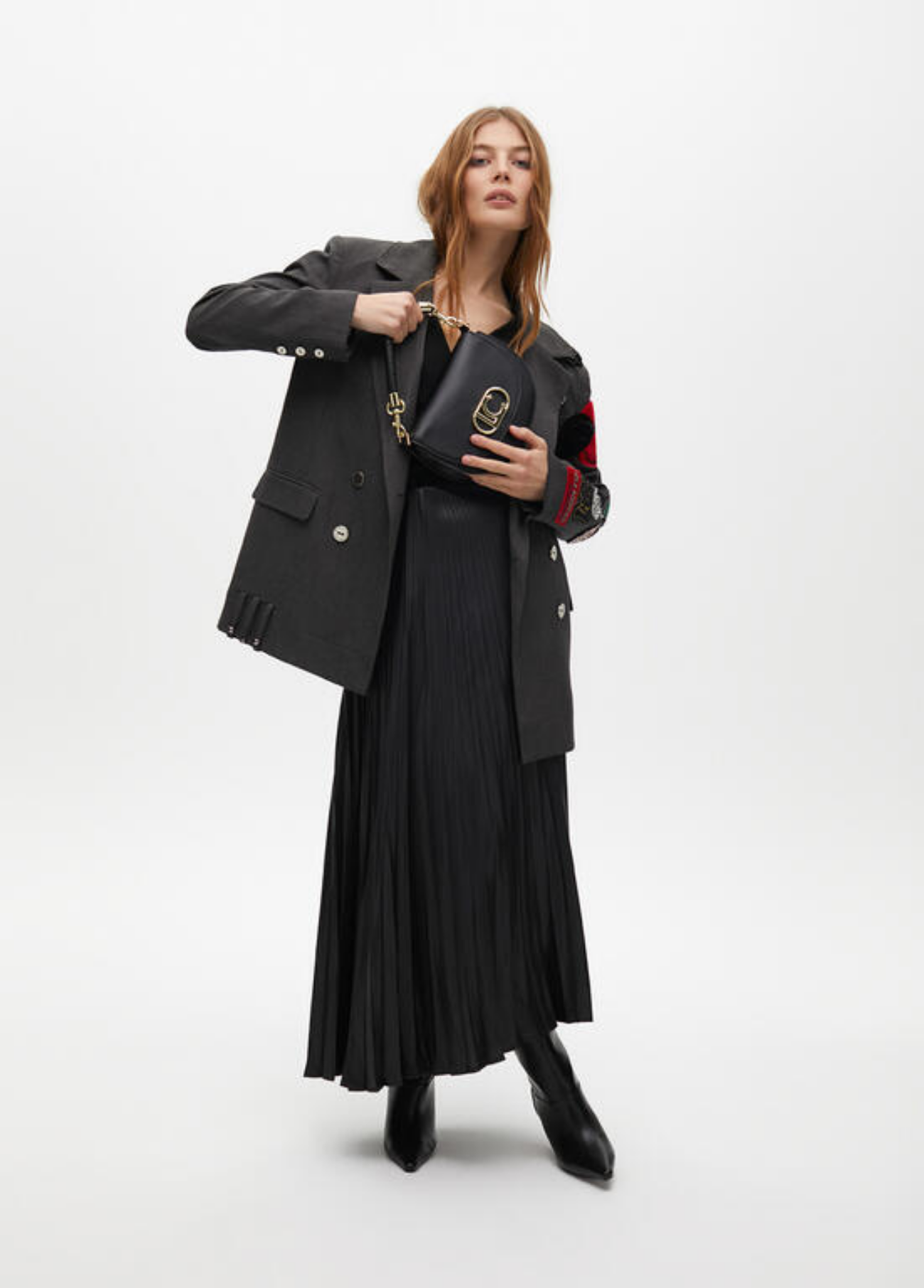 BLAZER OVERSIZED CINZA COM APLICAÇÕES E BORDADOS - LOLA CASADEMUNT