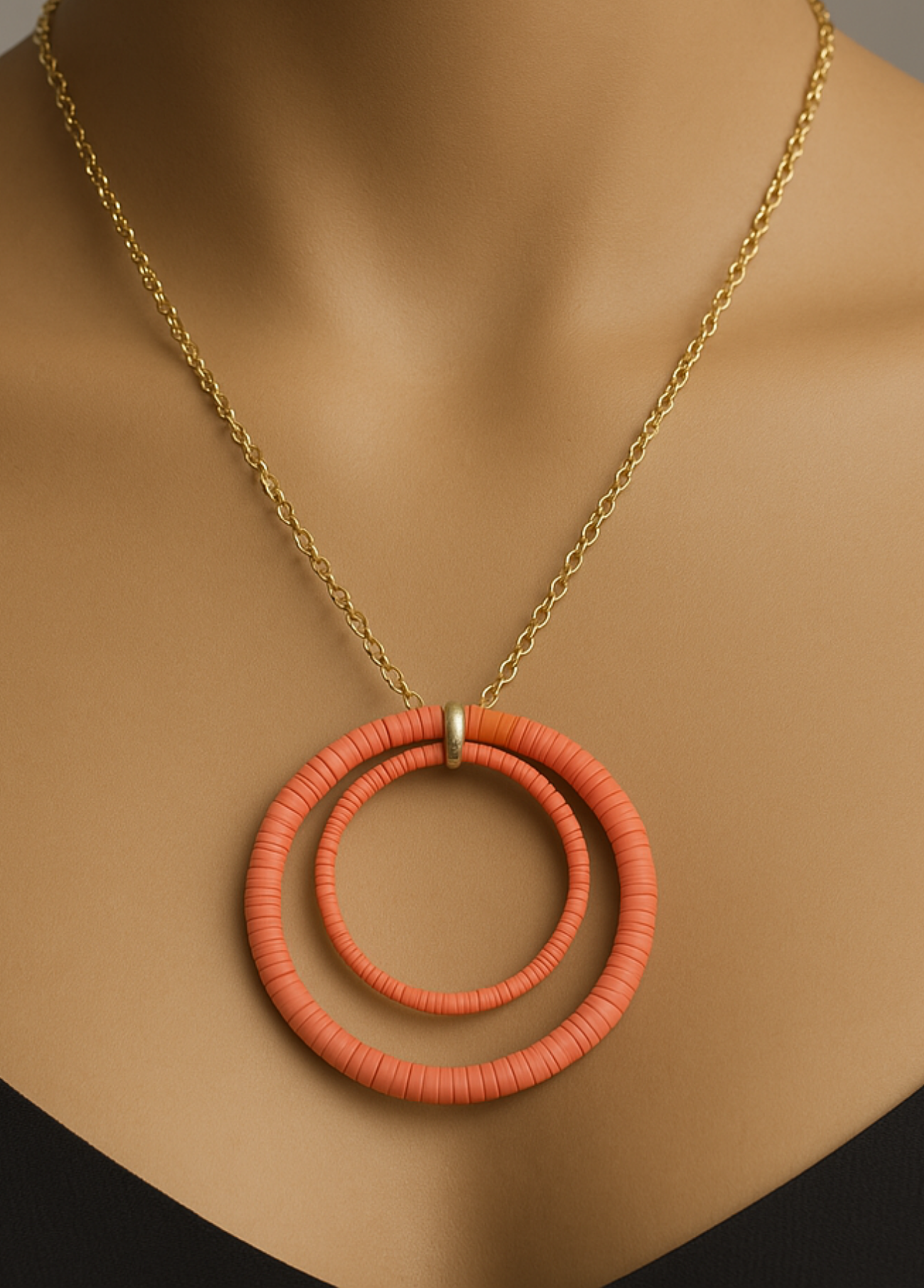 COLAR COM PENDENTE ARGOLAS - ALIBY