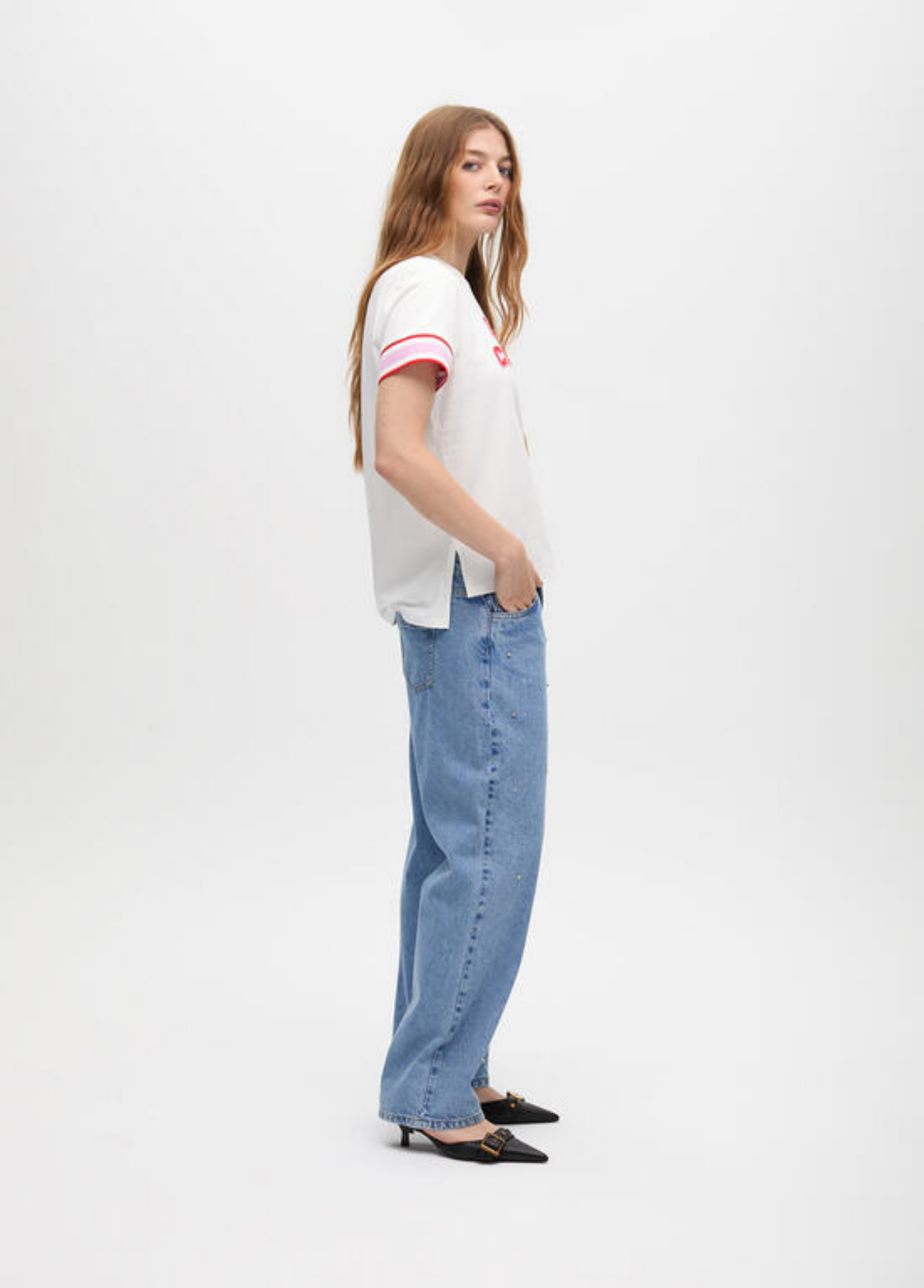 JEANS RETAS COM APLICAÇÕES - LOLA CASADEMUNT