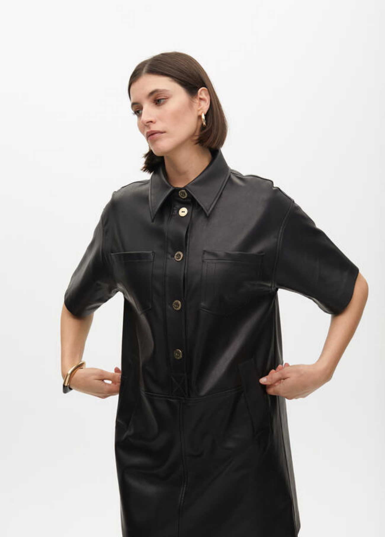 VESTIDO PRETO CAMISEIRO EM ECOPELE - LOLA CASADEMUNT