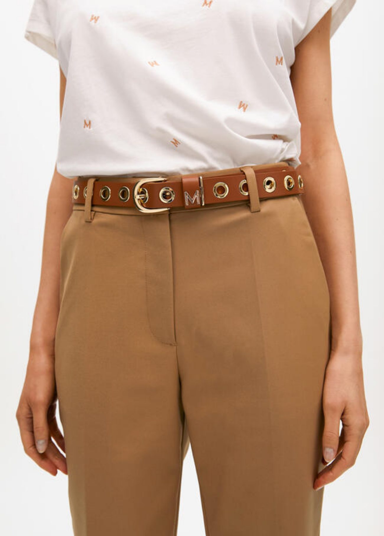 CINTO CAMEL COM ILHÓS DOURADOS - LOLA CASADEMUNT BY MAITE