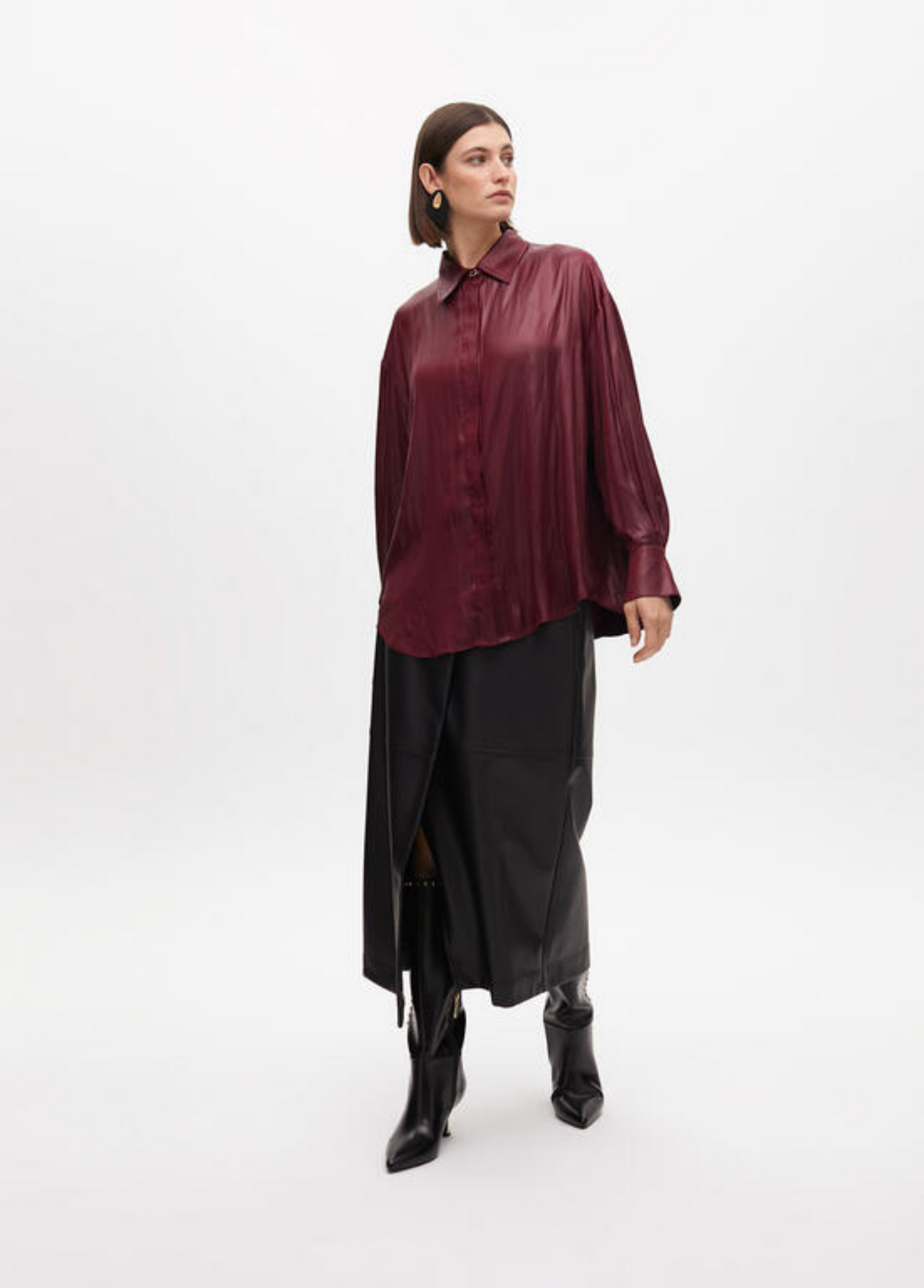 CAMISA FLUIDA COM EFEITO ACETINADO - LOLA CASADEMUNT
