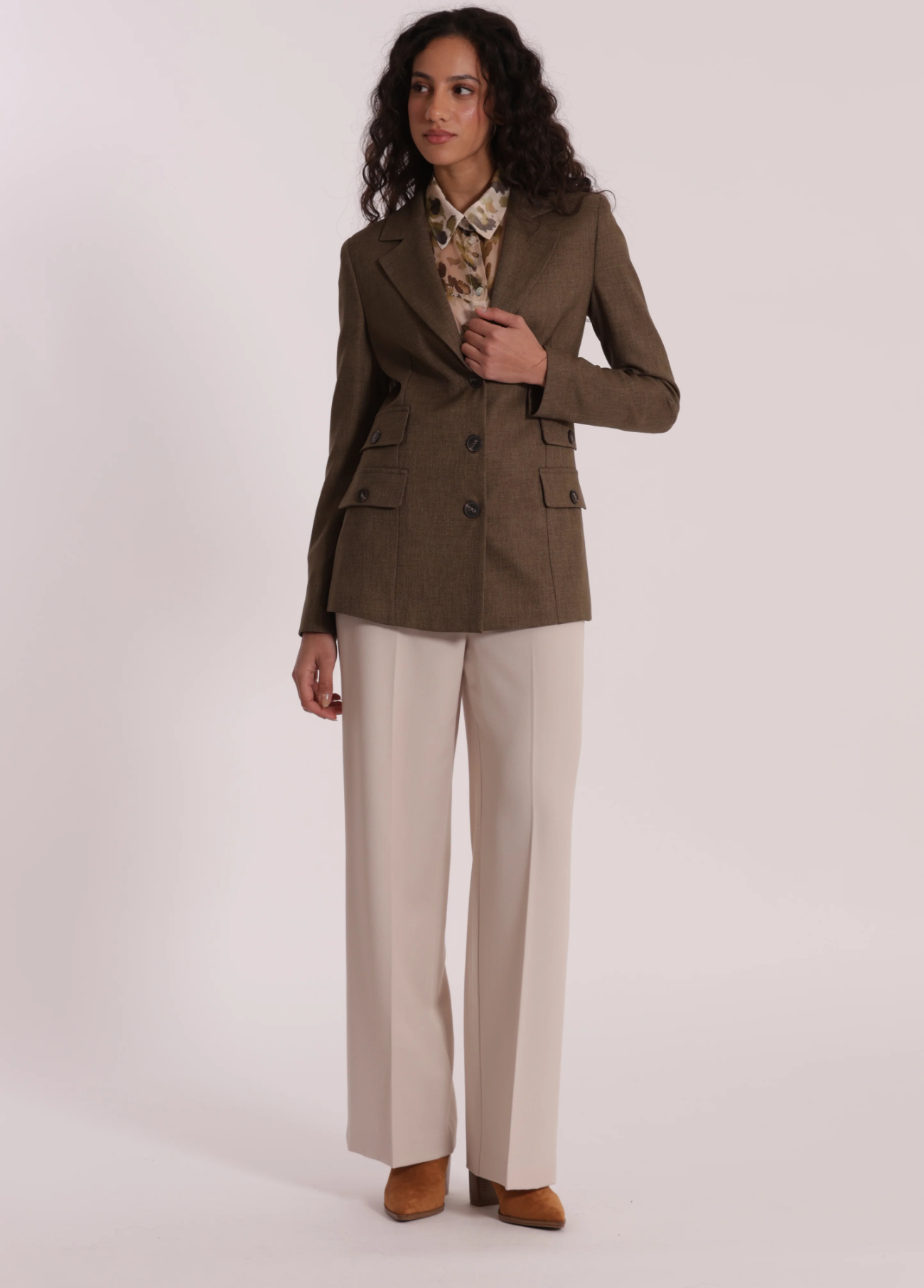BLAZER COM QUATRO BOLSOS - MIMI MUA