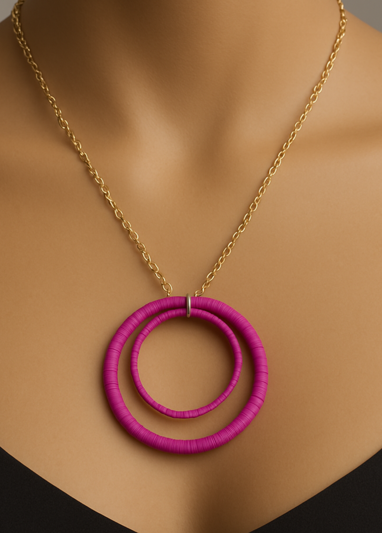 COLAR COM PENDENTE ARGOLAS - ALIBY