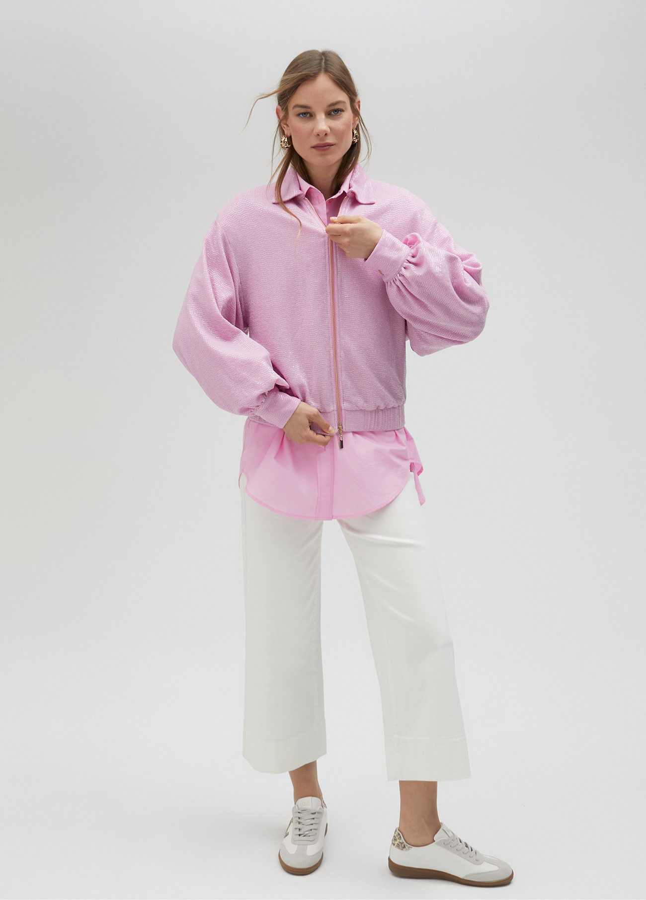CASACO BOMBER DE LANTEJOULAS ROSA - LOLA CASDEMUNT