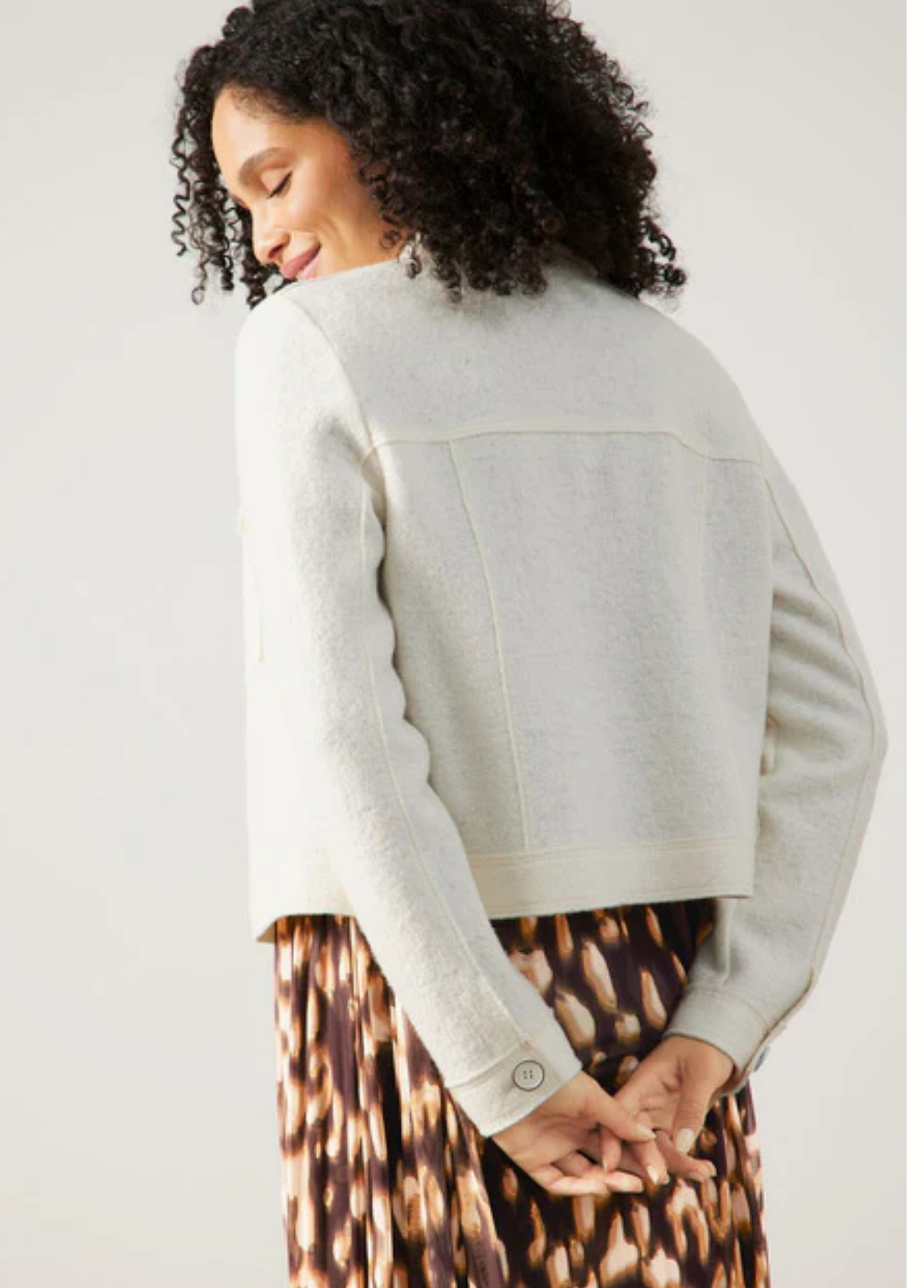 JAQUETA BLAZER BOXY COM ACABAMENTO BOUCLÉ - GERRY WEBER