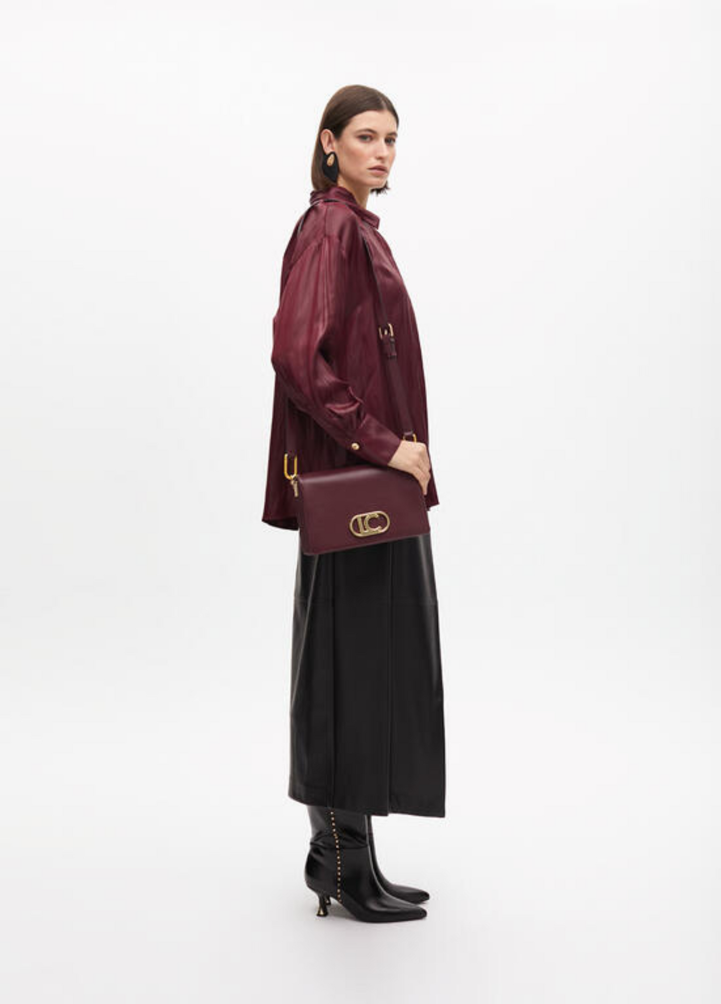 CAMISA FLUIDA COM EFEITO ACETINADO - LOLA CASADEMUNT