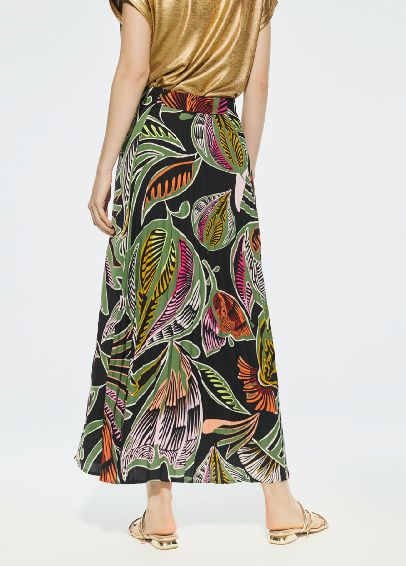 SAIA PLISSADA COM ESTAMPADO TROPICAL - LOLA CASADEMUNT