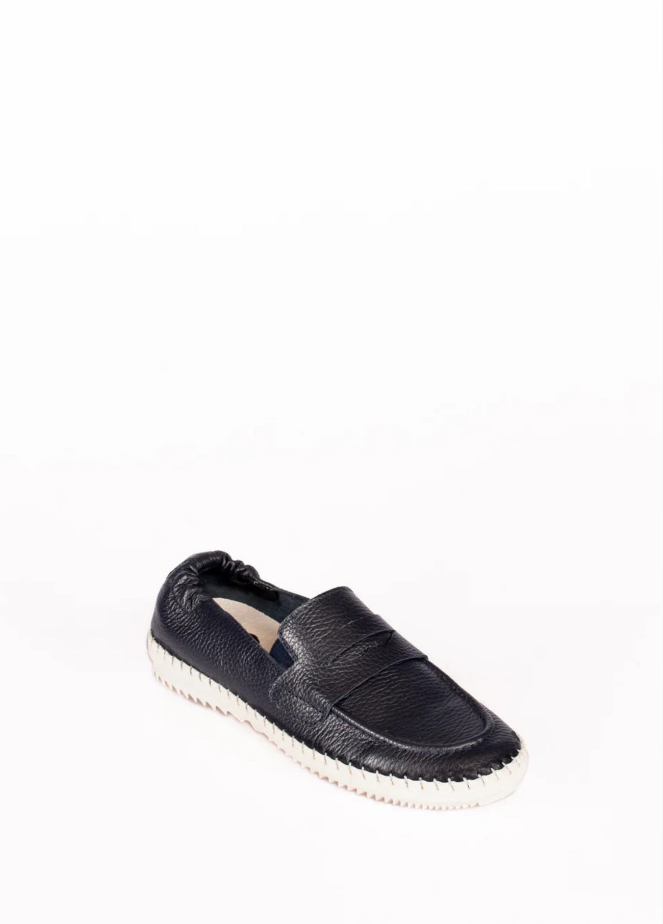 MOCASSIM AZUL ESCURO DESPORTIVO EM PELE - TAPADAS
