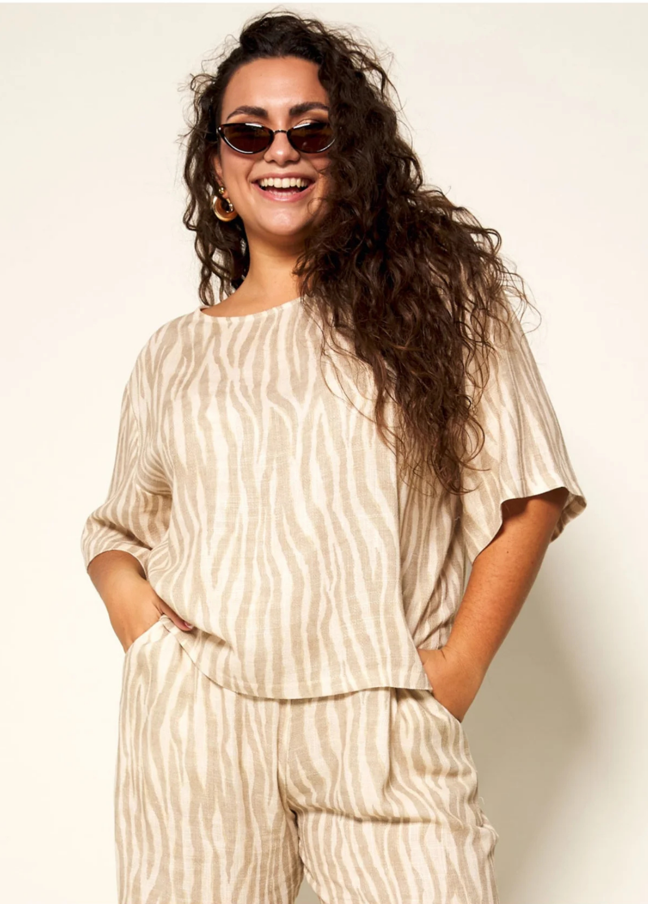 BLUSA COM ESTAMPADO ZEBRA BEGE - AN VITO