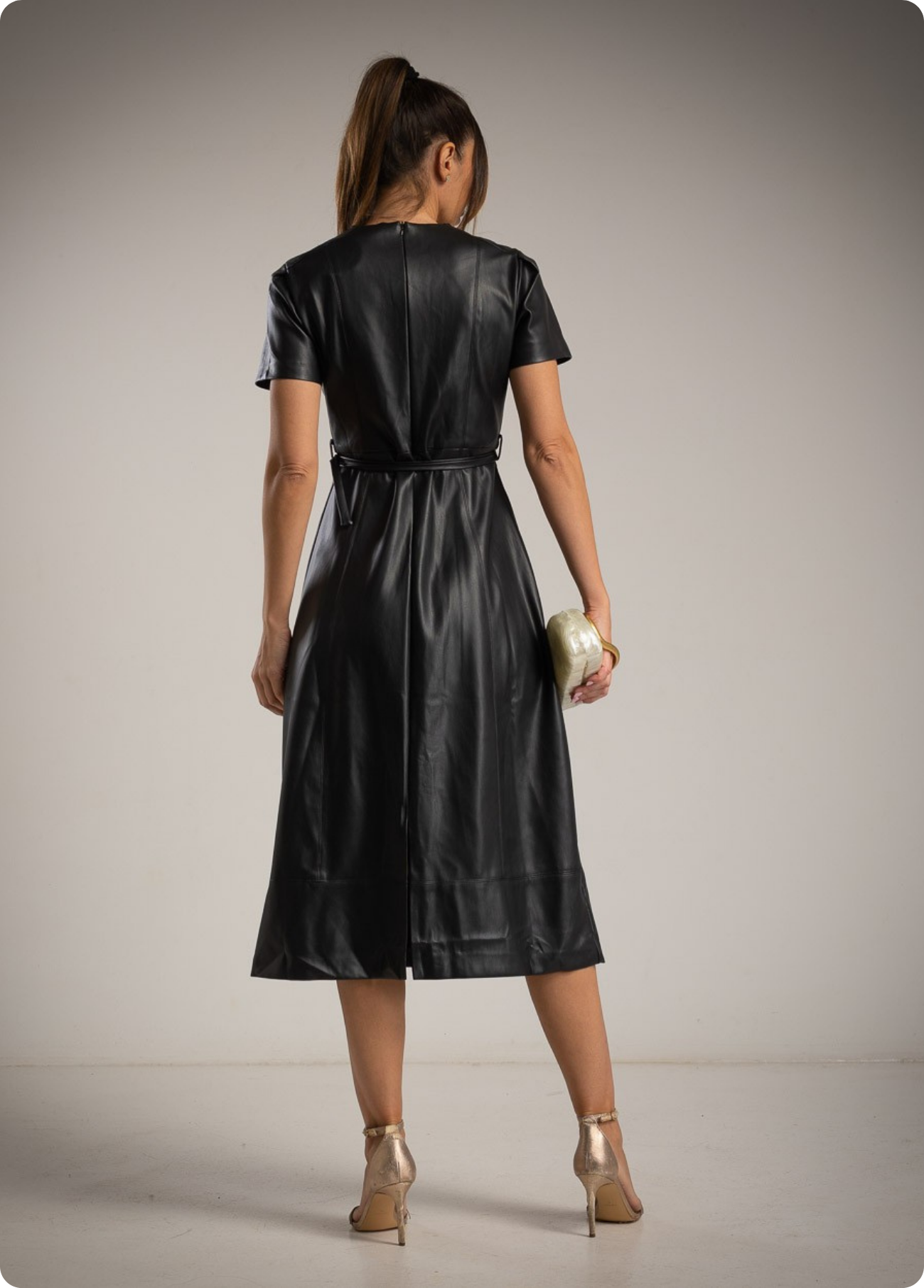 VESTIDO MIDI DE ECOPELE COM CINTO - ALBANOS