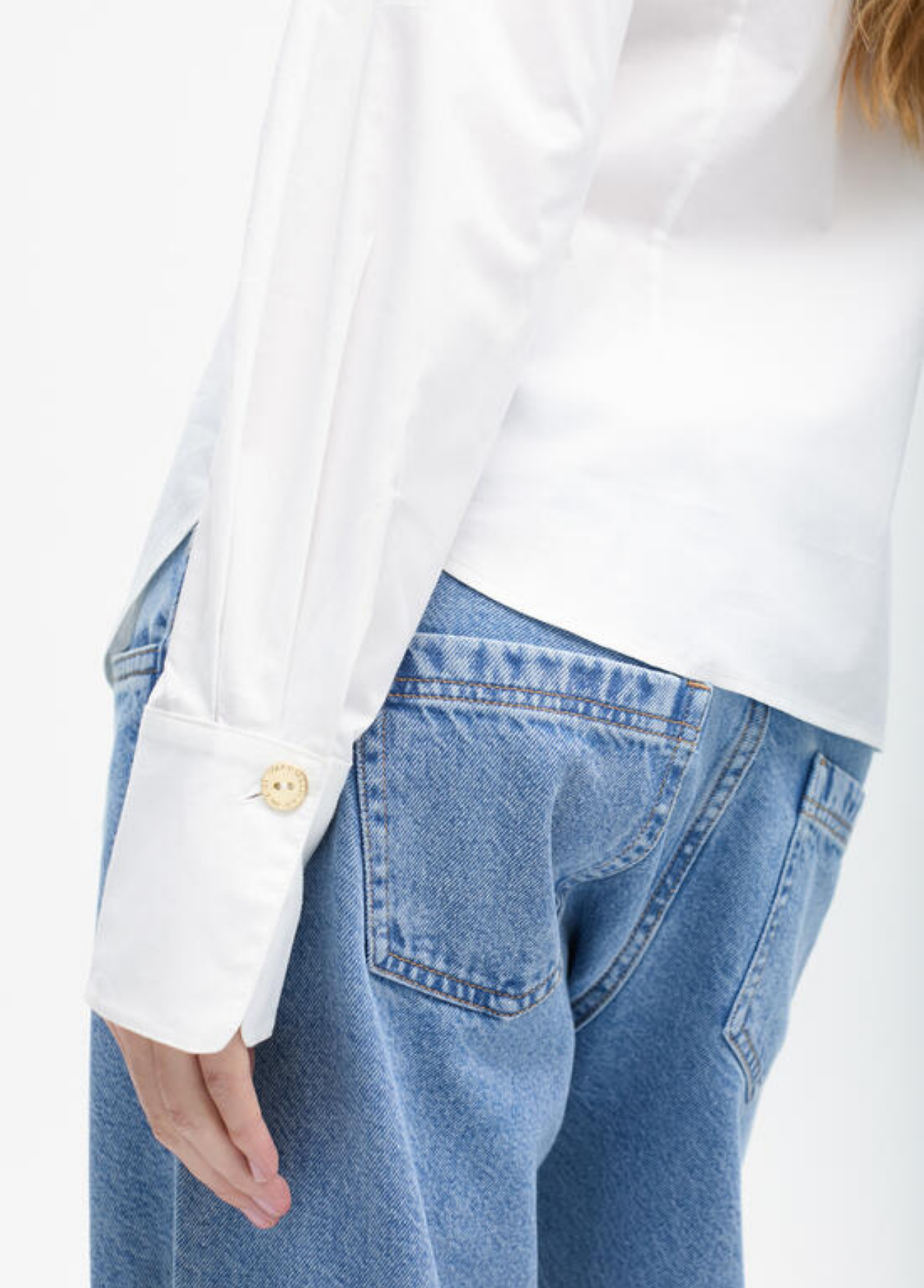 JEANS RETAS COM APLICAÇÕES - LOLA CASADEMUNT