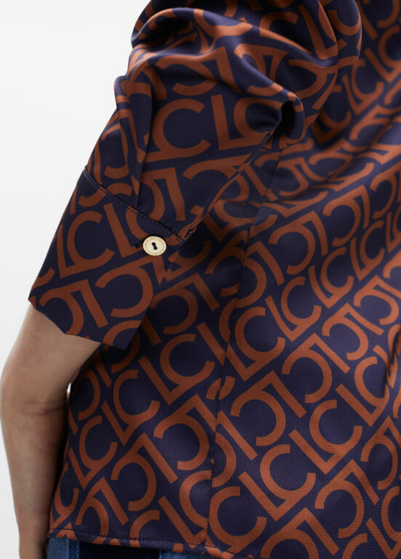 CAMISA ACETINADA ESTAMPADA MANGA COMPRIDA - LOLA CASADEMUNT