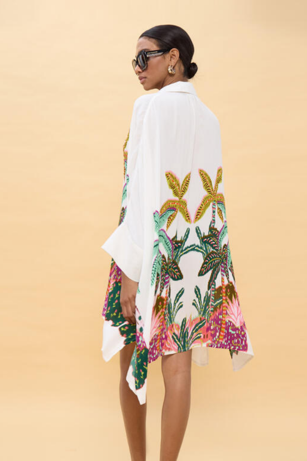 CAMISÃO LARGO EM ALGODÃO COM BORDADOS E ESTAMPADO DE PRAIA - LOLA CASADEMUNT
