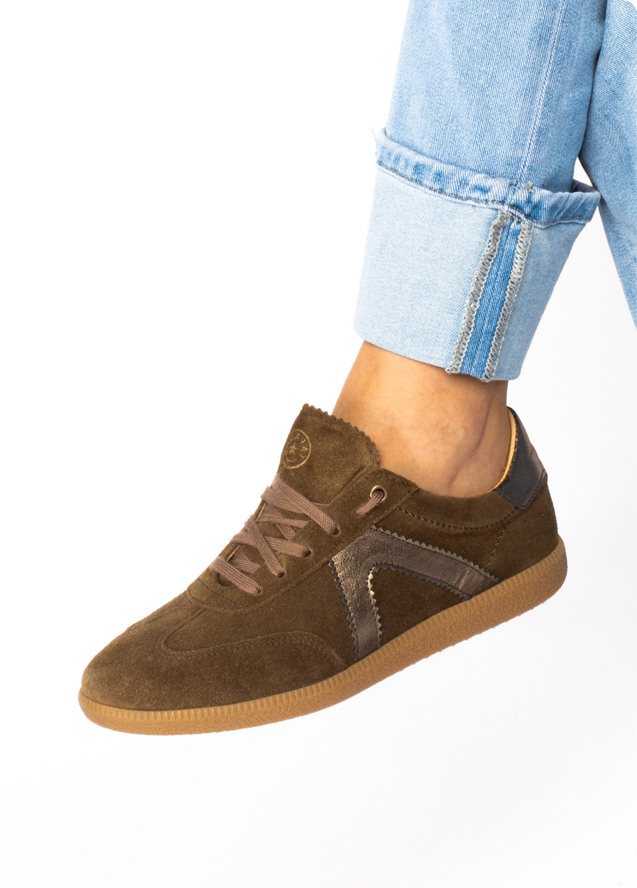 TÉNIS EM CAMURÇA - TAPADAS