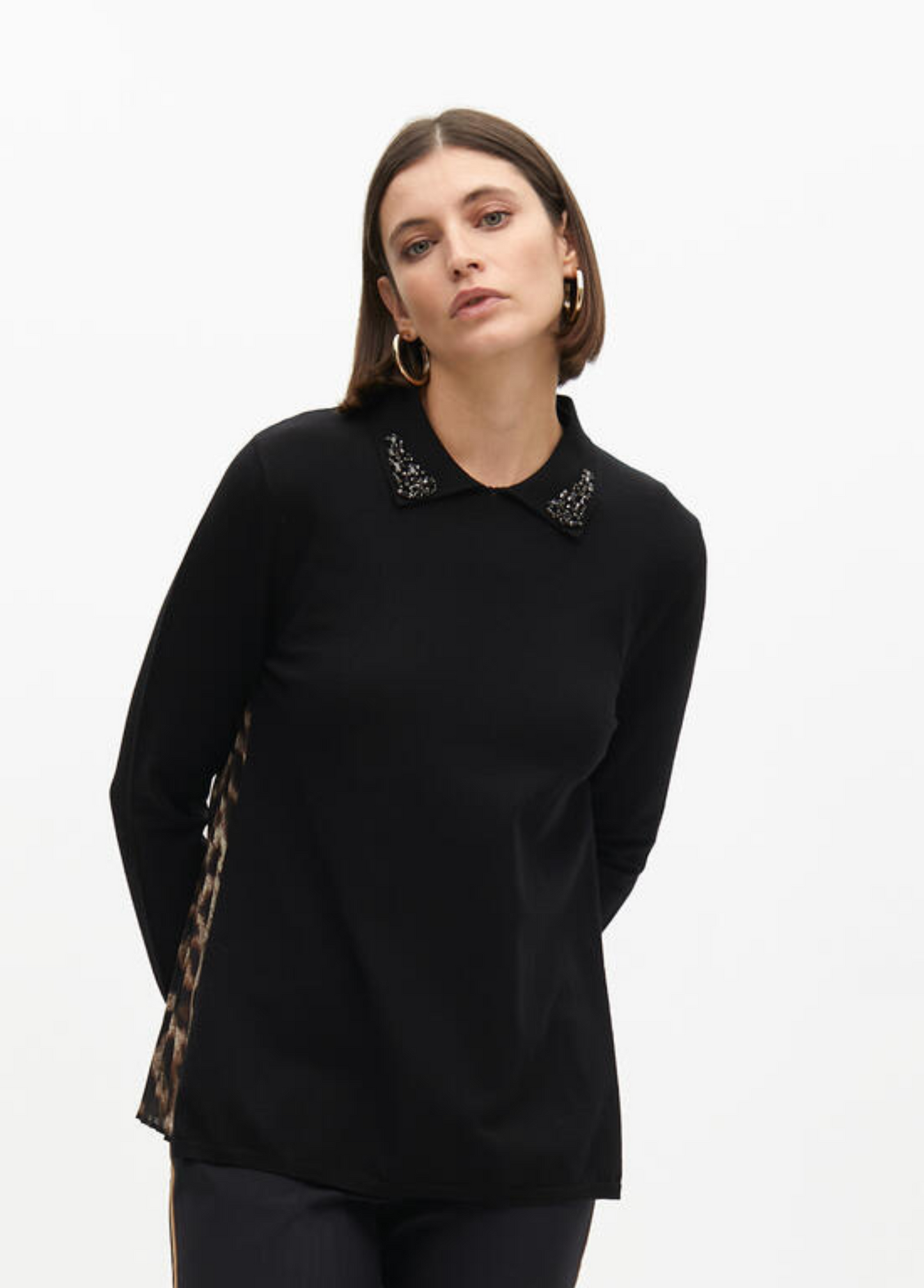 CAMISOLA MALHA COM BRILHOS NA GOLA E COSTAS ANIMAL PRINT - LOLA CASADEMUNT