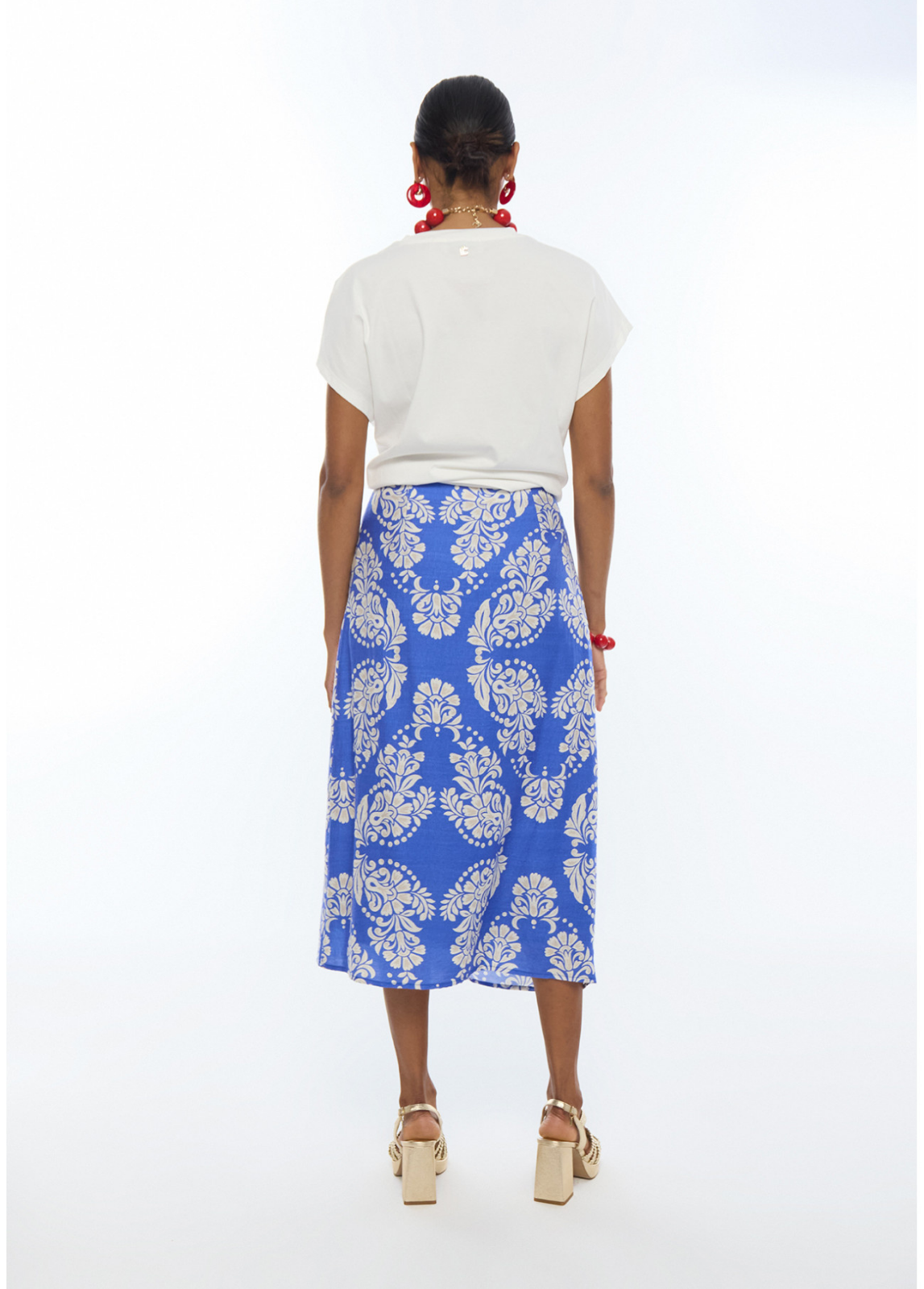 T-SHIRT BOHO EM ALGODÃO BRANCO COM ESTAMPADO AZUL - LOLA CASADEMUNT