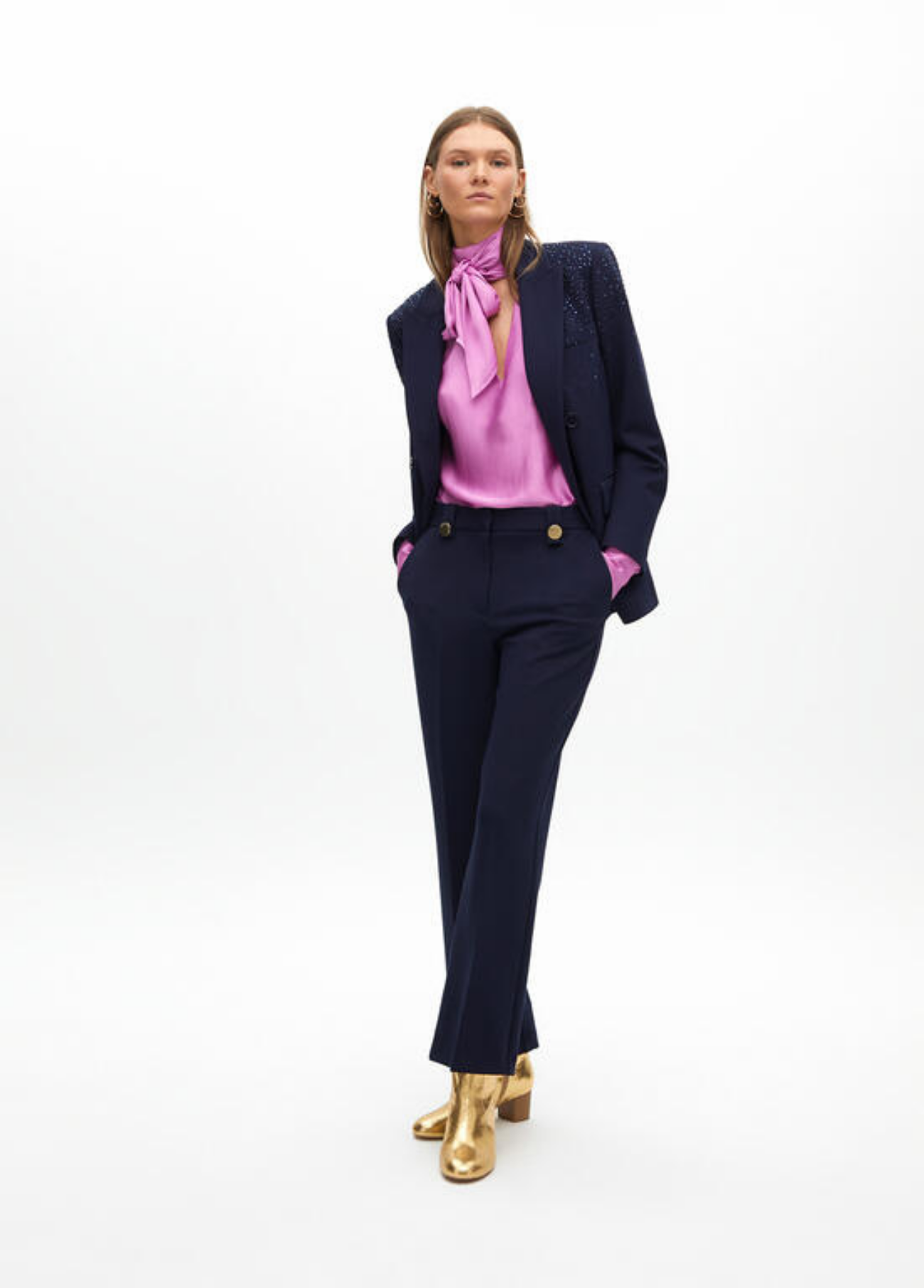 BLUSA DE CETIM ROSA COM LAÇO NA GOLA - LOLA CASADEMUNT BY MAITE