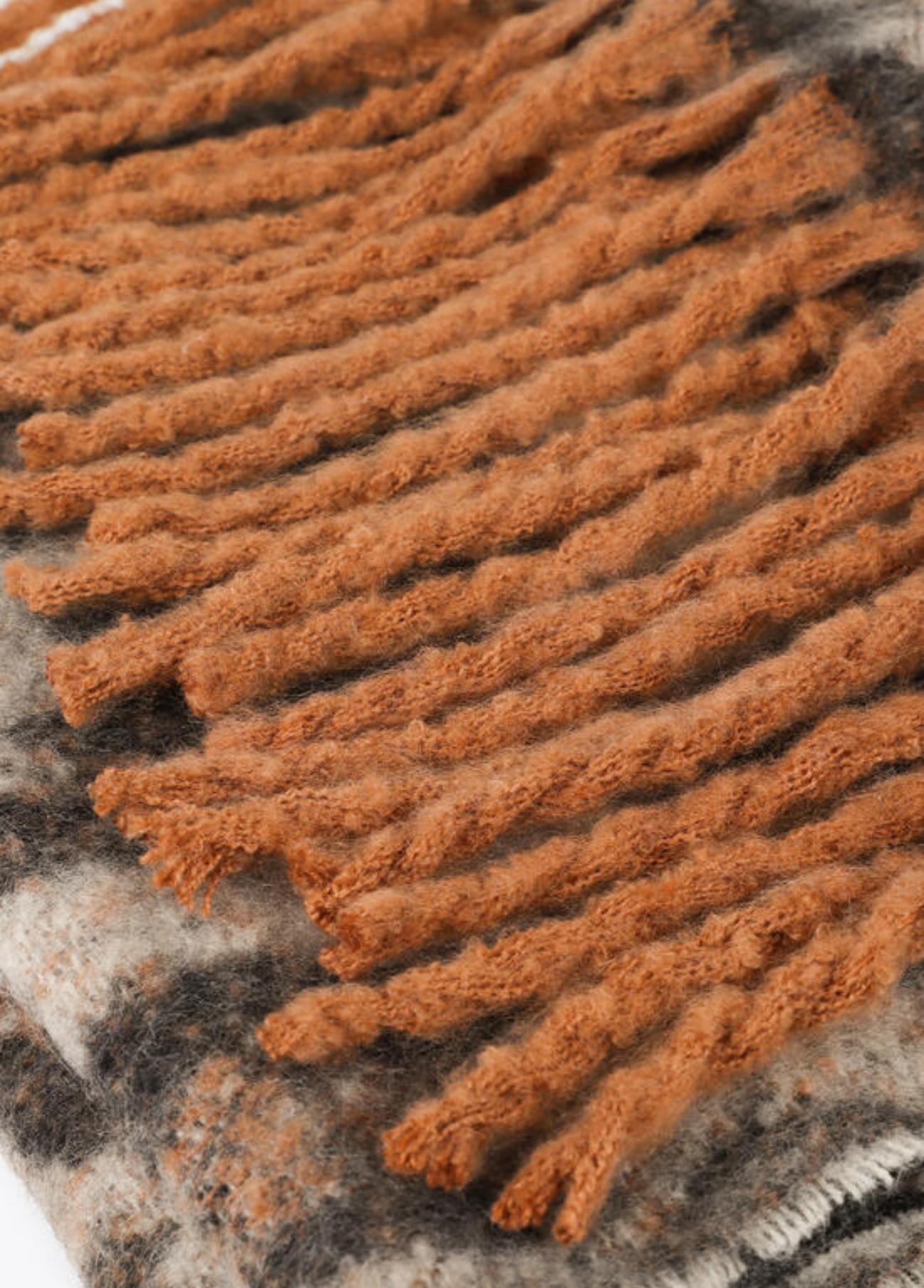 CACHECOL ANIMAL PRINT COM FRANJAS - LOLA CASADEMUNT