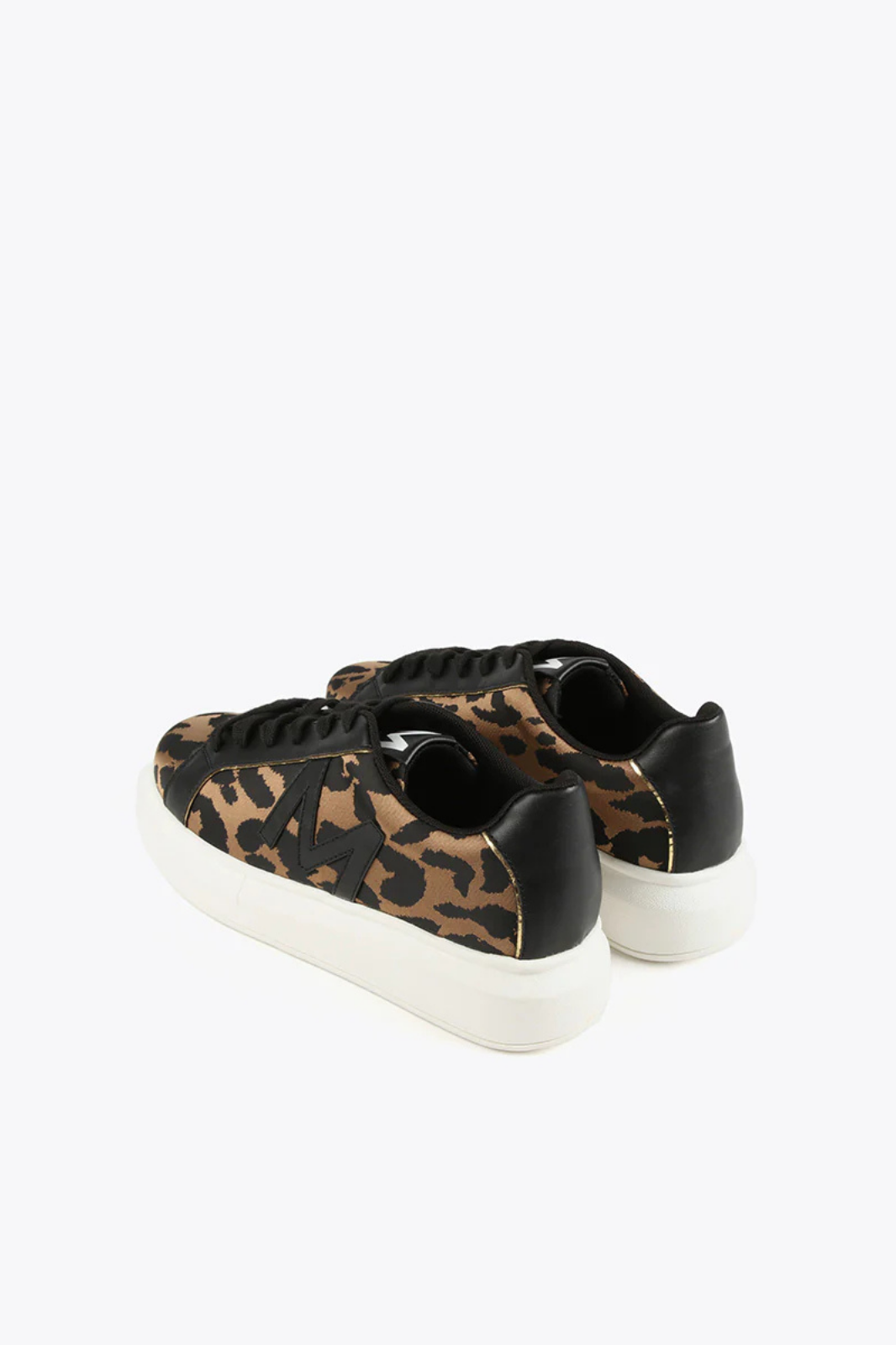 SNEAKERS ANIMAL PRINT COM ATACADORES OURO - LOLA CASADEMUNT