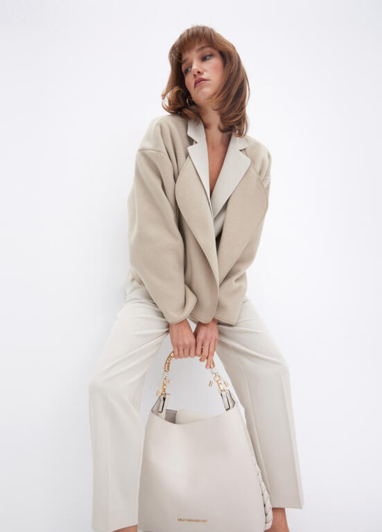 SHOPPER COM PEGA METÁLICA - LOLA CASADEMUNT