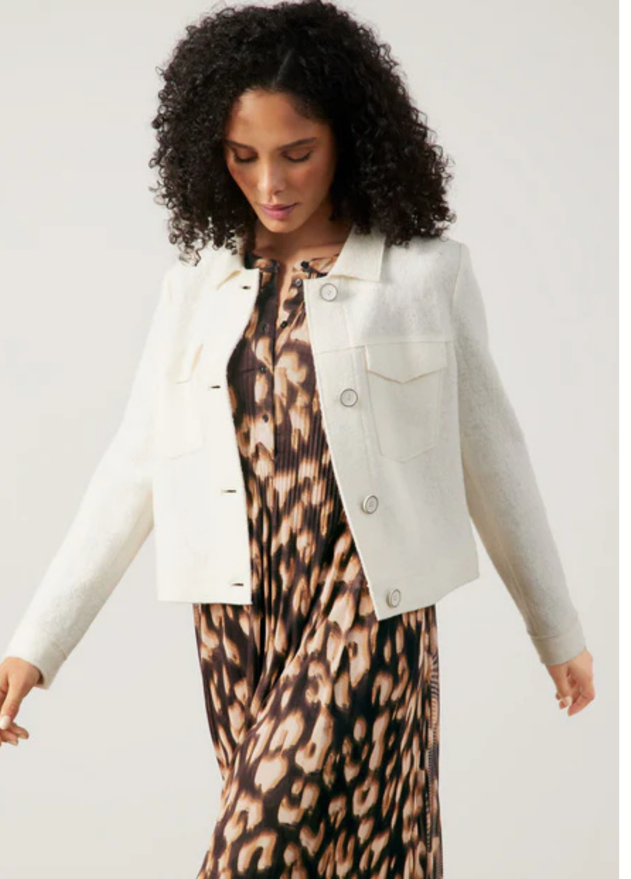 JAQUETA BLAZER BOXY COM ACABAMENTO BOUCLÉ - GERRY WEBER