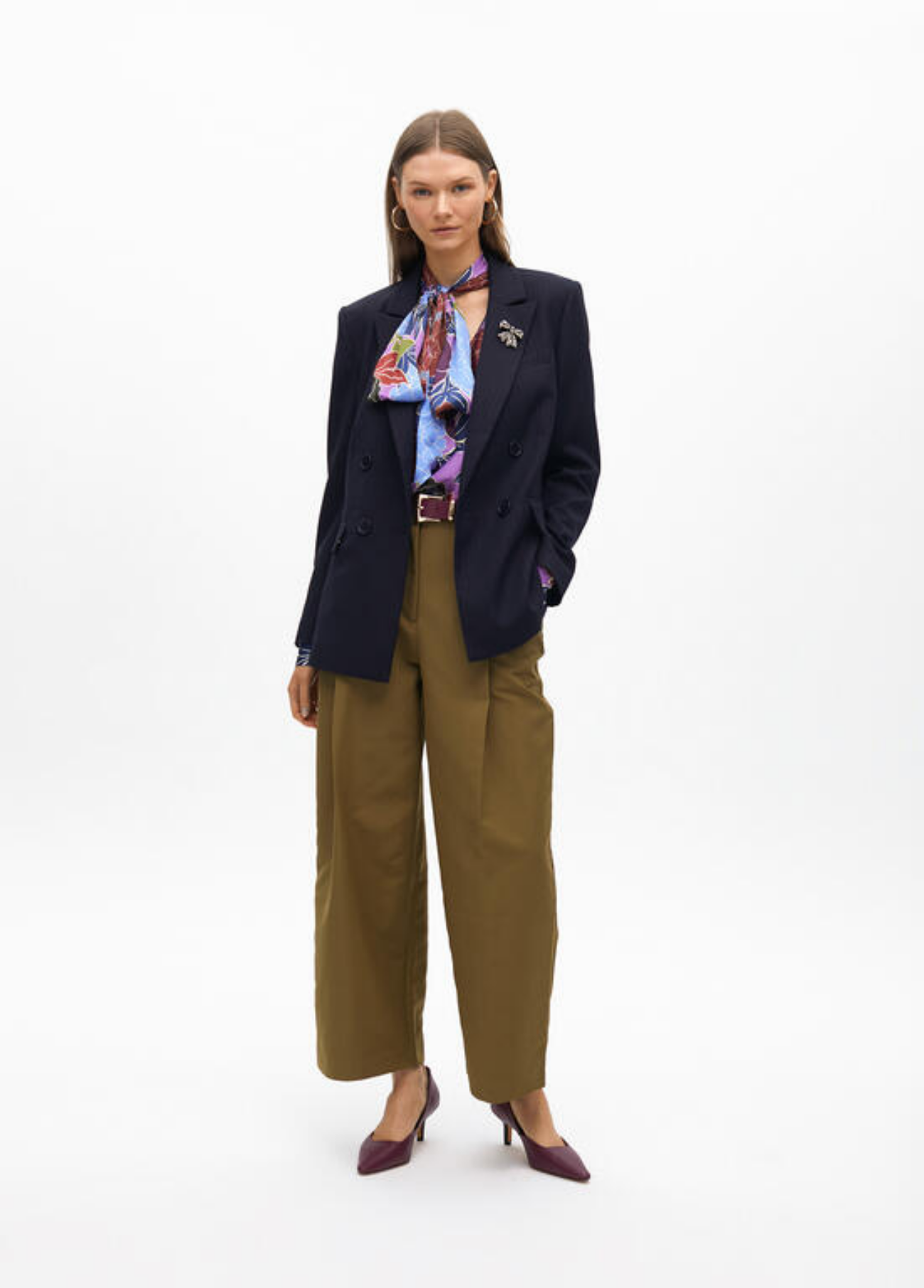 CAMISA ESTAMPADO FLORAL COM LAÇO NA GOLA - LOLA CASADEMUNT BY MAITE