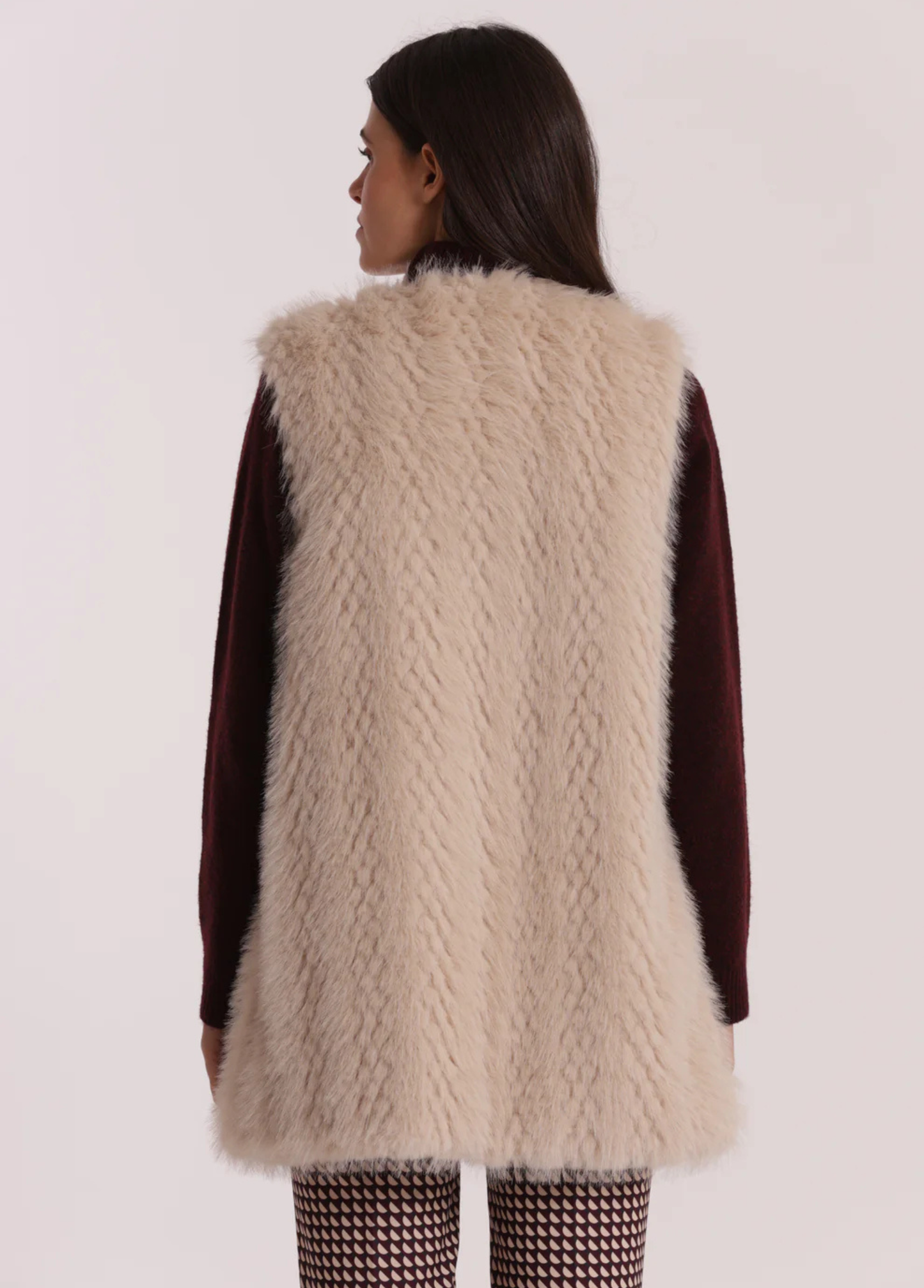 COLETE DE PÊLO BEGE - MIMI MUA