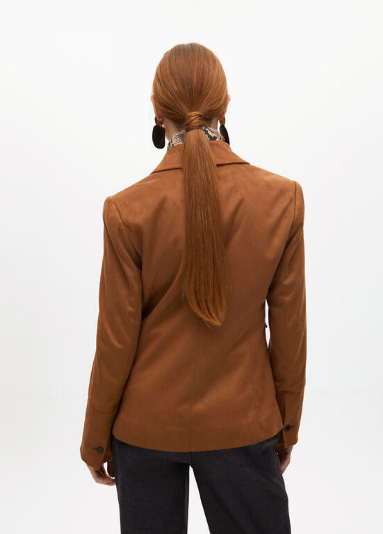 BLAZER CAMEL COM GOLA ANIMAL PRINT REMOVÍVEL - LOLA CASADEMUNT