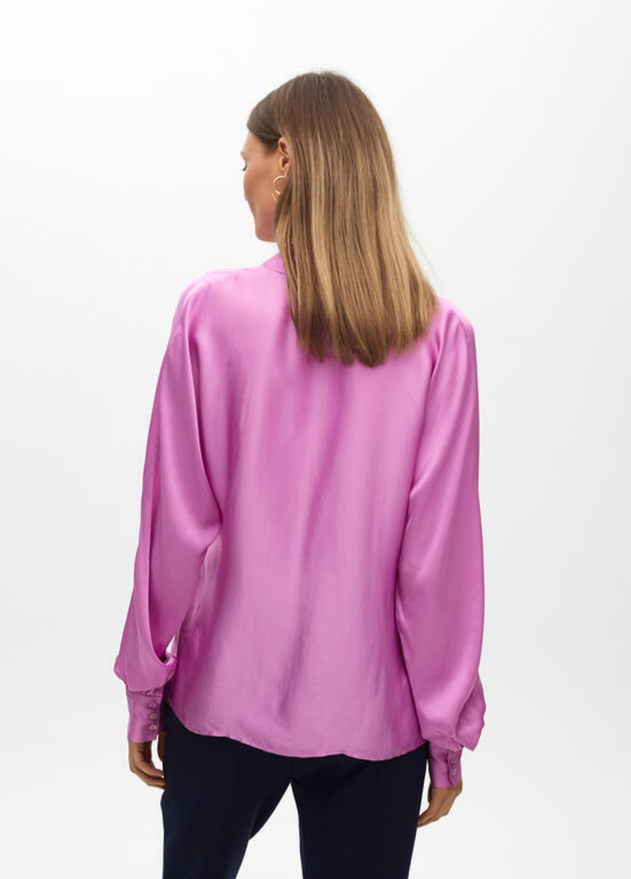 BLUSA DE CETIM ROSA COM LAÇO NA GOLA - LOLA CASADEMUNT BY MAITE