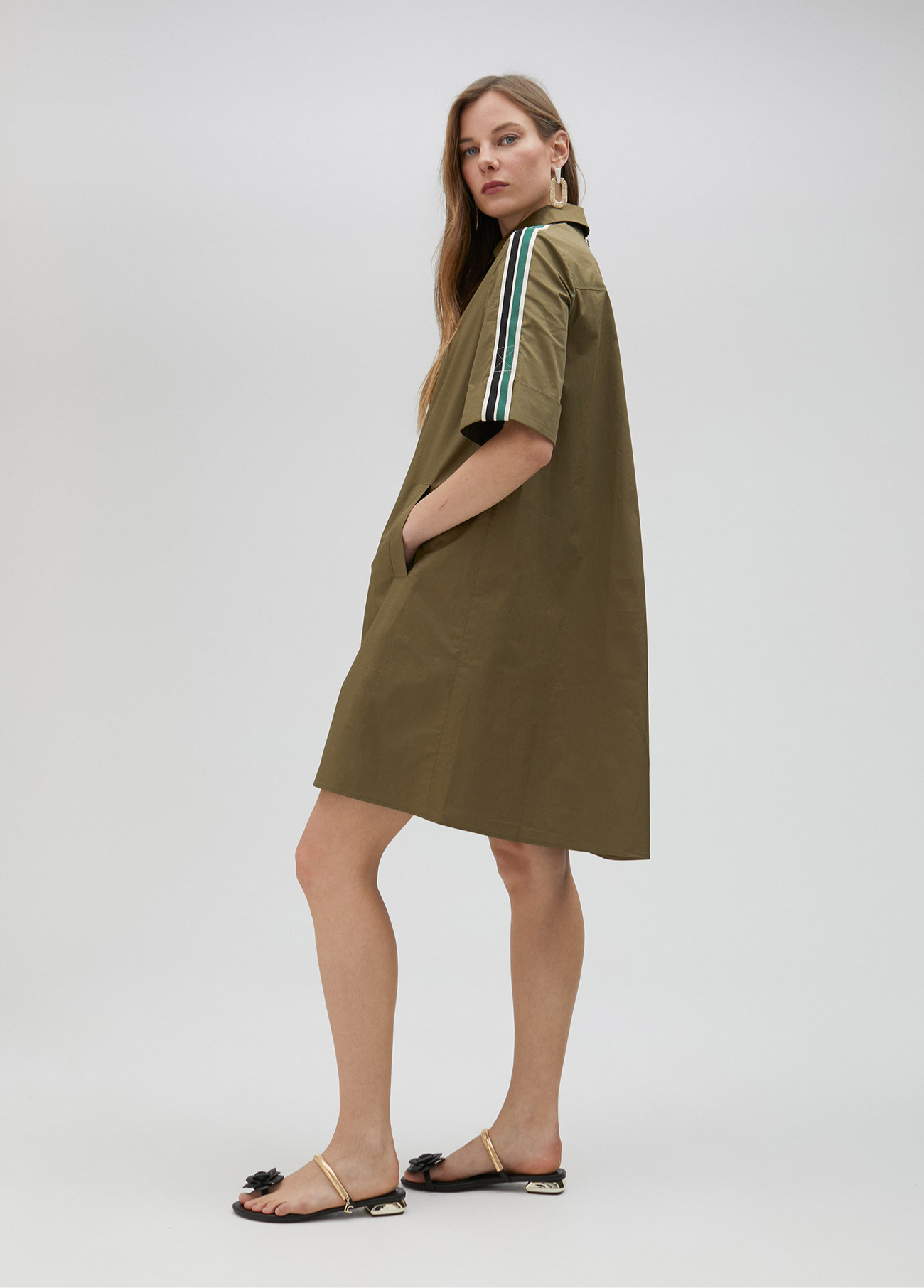 VESTIDO CAMISEIRO COM RISCAS NAS MANGAS - LOLA CASADEMUNT