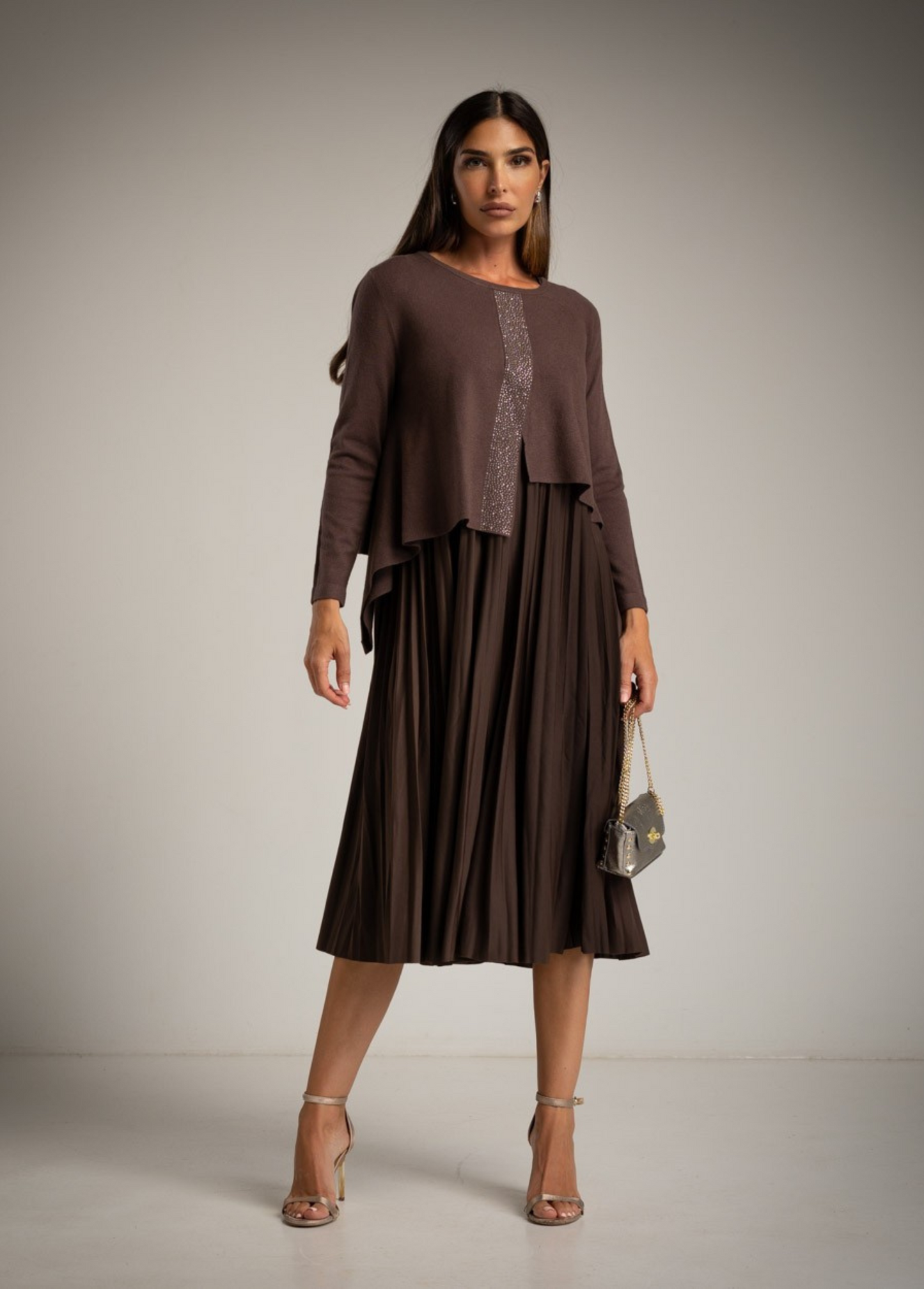 VESTIDO PLISSADO MIDI COM CAPA EM MALHA COM BRILHOS - ALBANOS