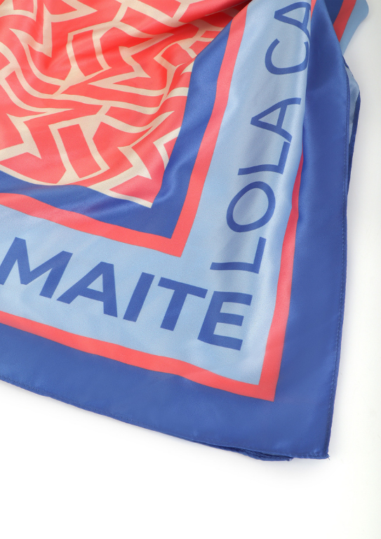 LENÇO EM CETIM ESTAMPADO AZUL E CORAL - LOLA CASADEMUNT