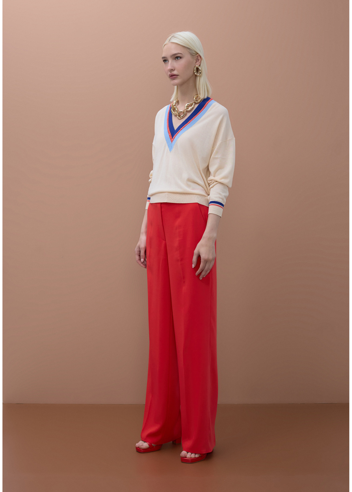 CAMISOLA MALHA DECOTE EM V COM TRANÇA - LOLA CASADEMUNT