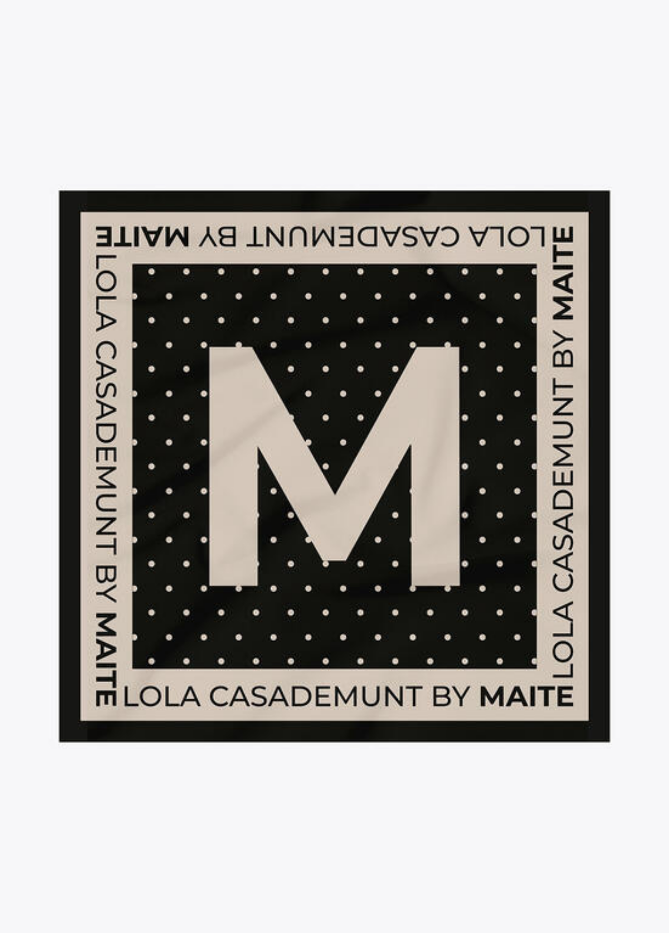 LENÇO ACETINADO PRETO COM BOLINHAS - LOLA CASADEMUNT BY MAITE