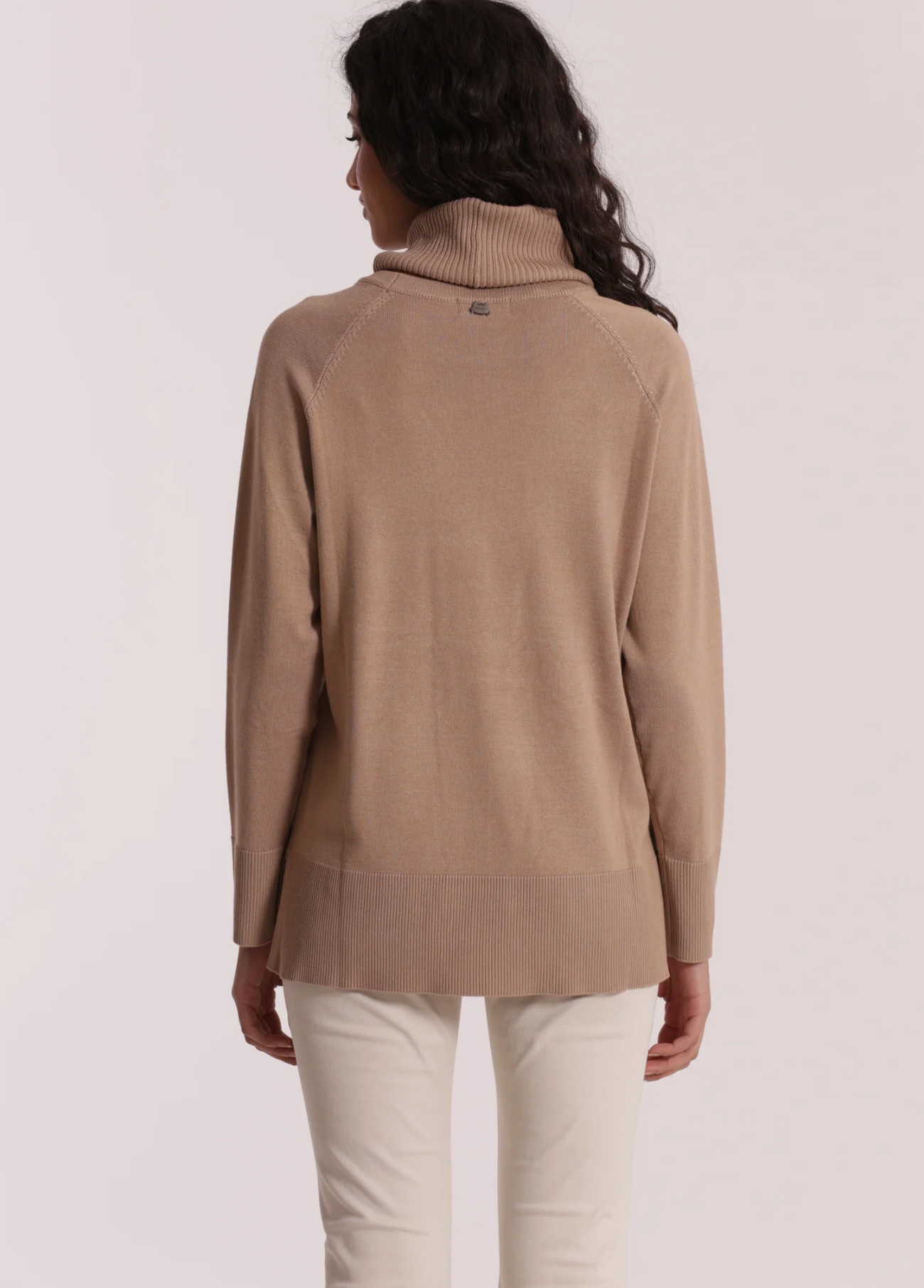 CAMISOLA DE MALHA OVERSIZED COM GOLA REMOVÍVEL - MIMI MUA