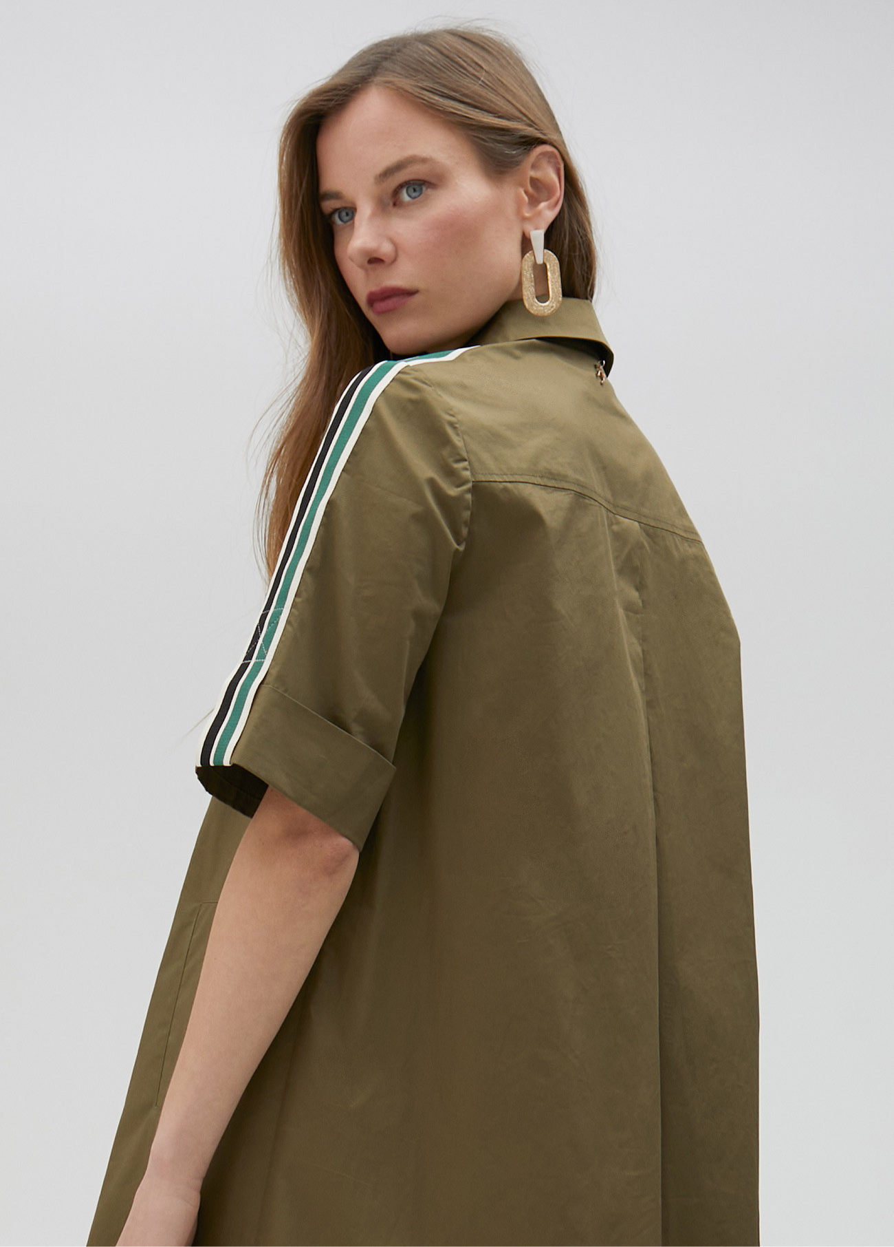 VESTIDO CAMISEIRO COM RISCAS NAS MANGAS - LOLA CASADEMUNT