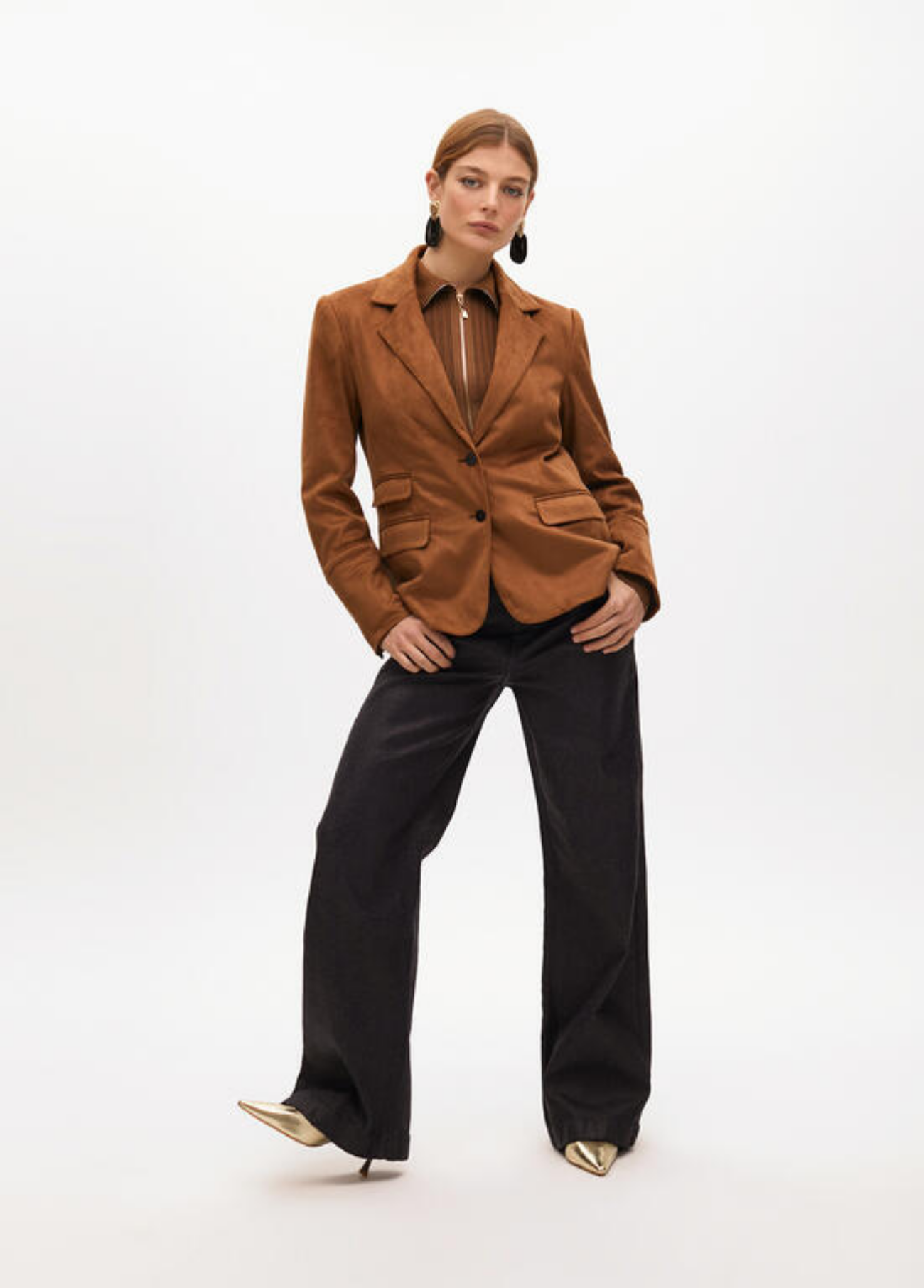 BLAZER CAMEL COM GOLA ANIMAL PRINT REMOVÍVEL - LOLA CASADEMUNT