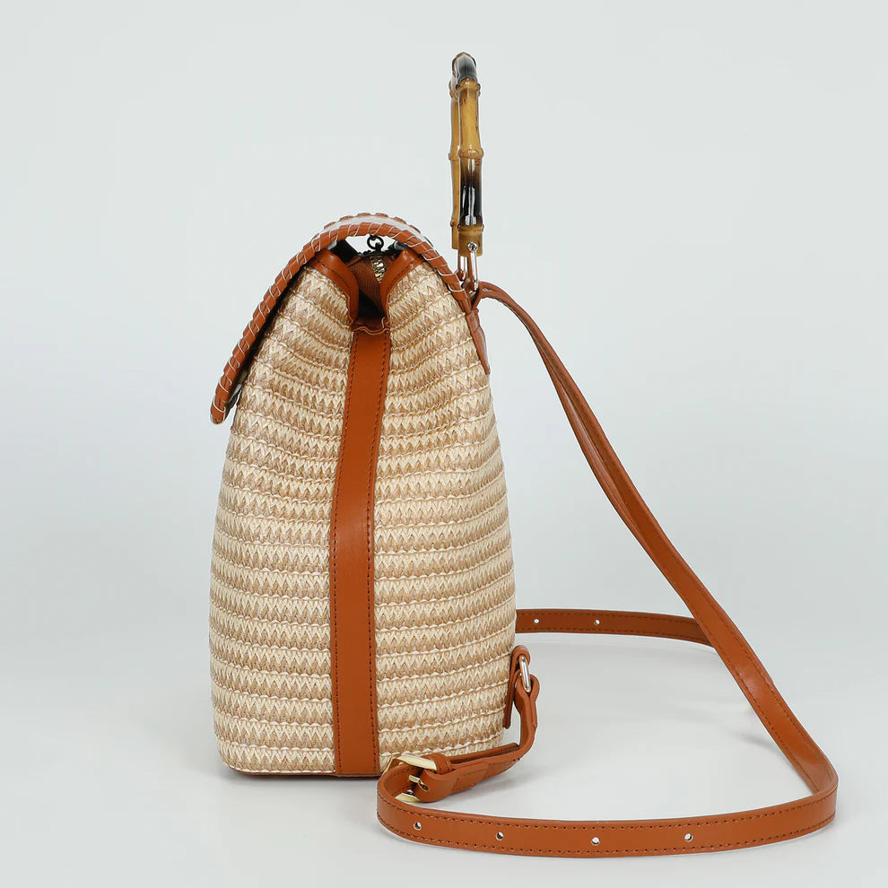 MOCHILA DE PALHA COM ALÇA DE BAMBU - MIMI MUA