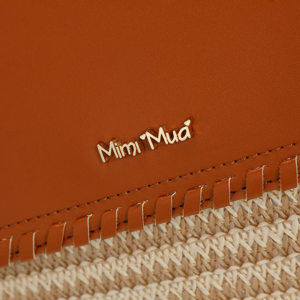 MOCHILA DE PALHA COM ALÇA DE BAMBU - MIMI MUA