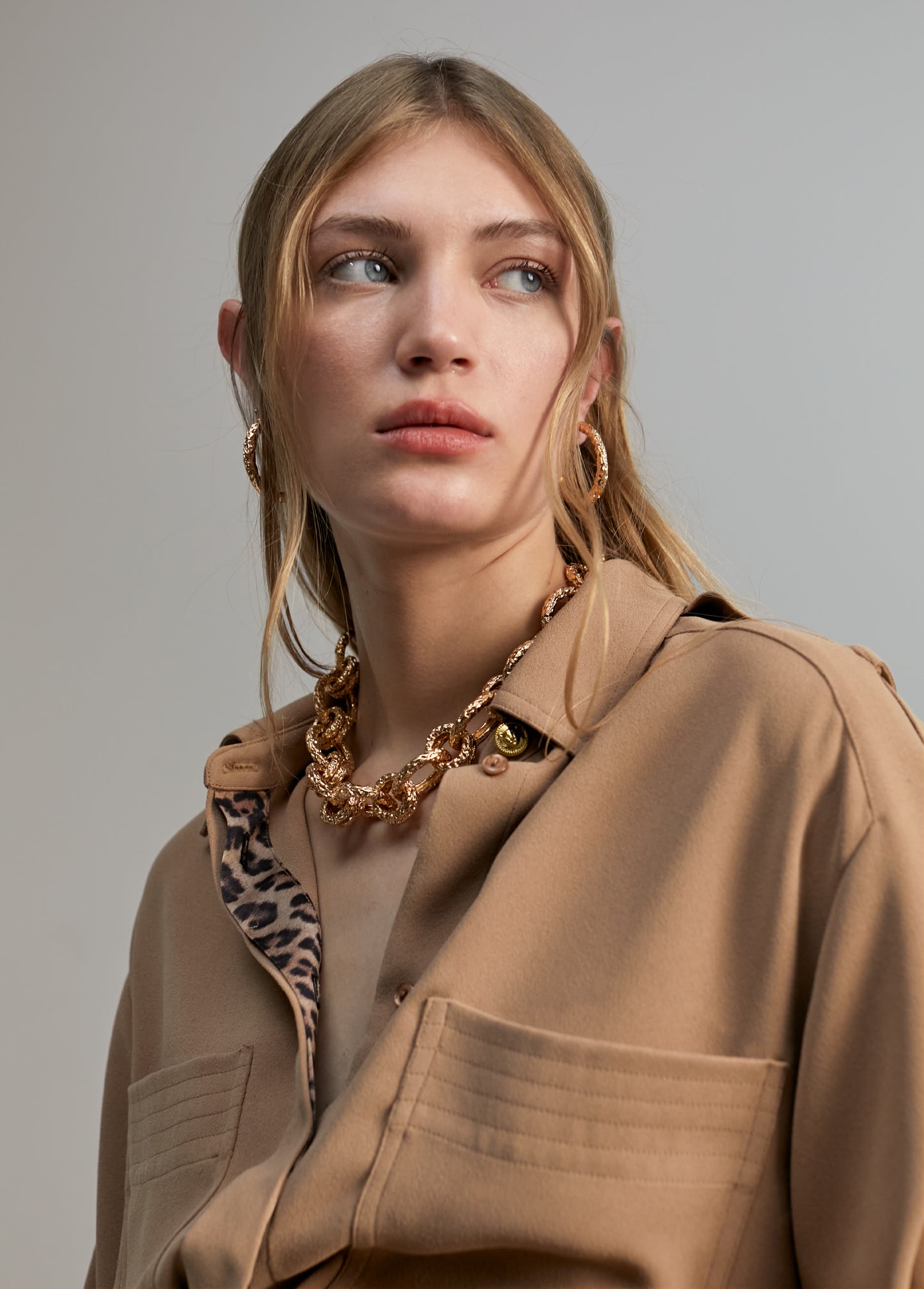 CAMISA CAMEL COM PORMENOR ANIMAL PRINT - LOLA CASADEMUNT